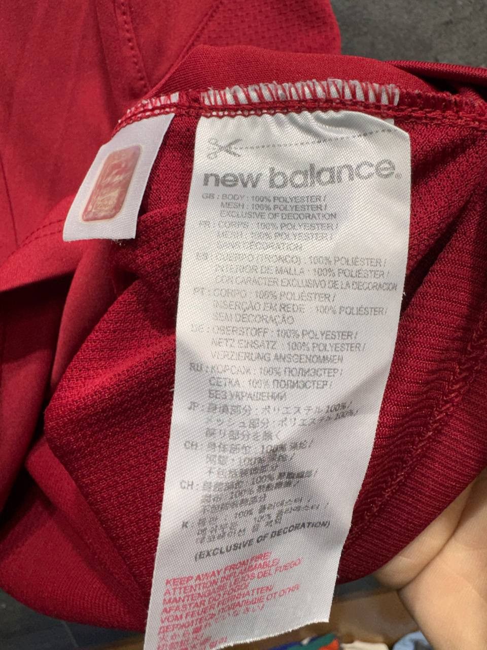 New Balance LIVERPOOL 2017/2018 HOME FOOTBALL SHIRT NEW BALANCE JERSEY Size US M / EU 48-50 / 2 - 13 Thumbnail