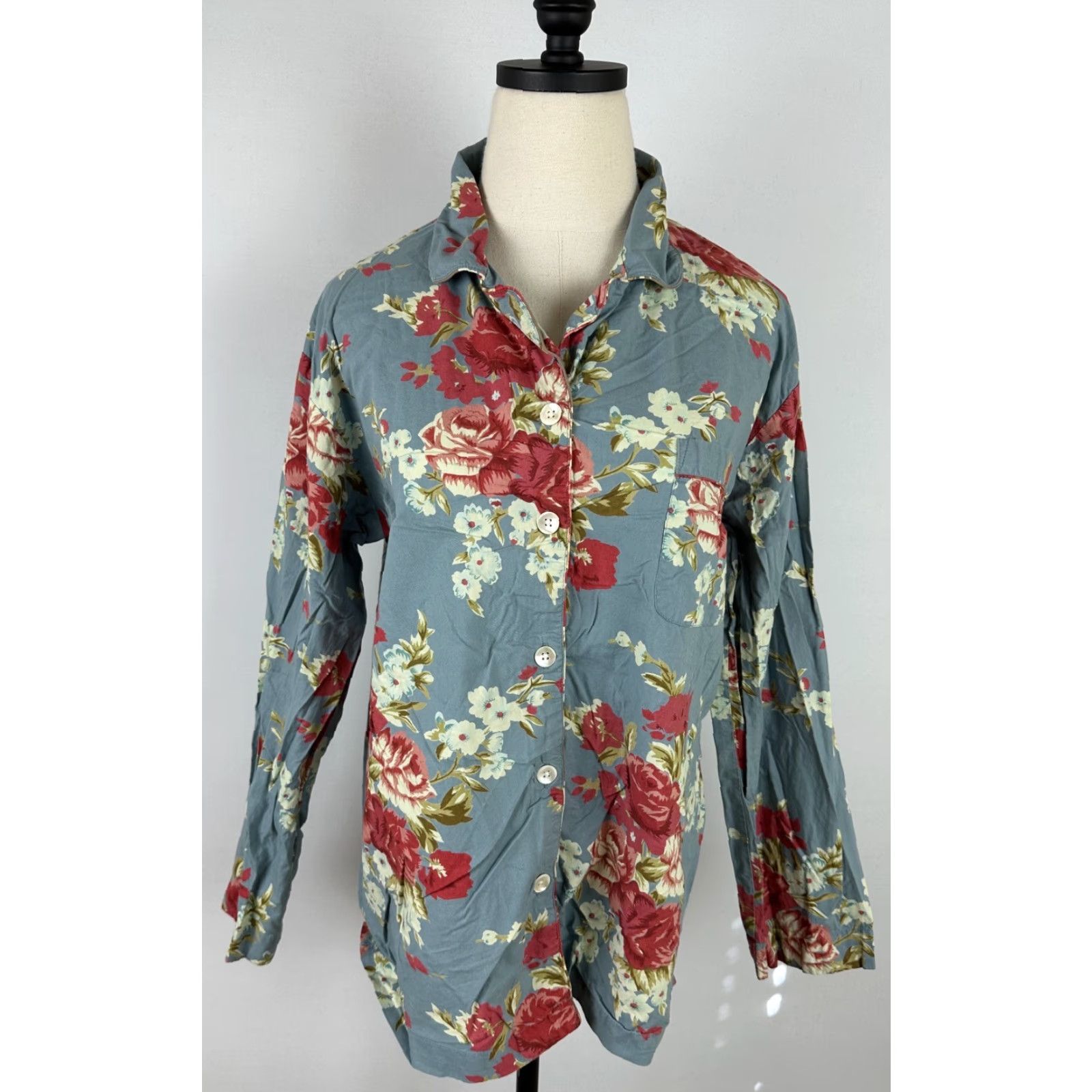 Vintage The Chandler Collection Pajama Top M Womens Dusty Blue Floral Cotton Button Front Long Sleeve Size M / US 6-8 / IT 42-44 - 2 Thumbnail