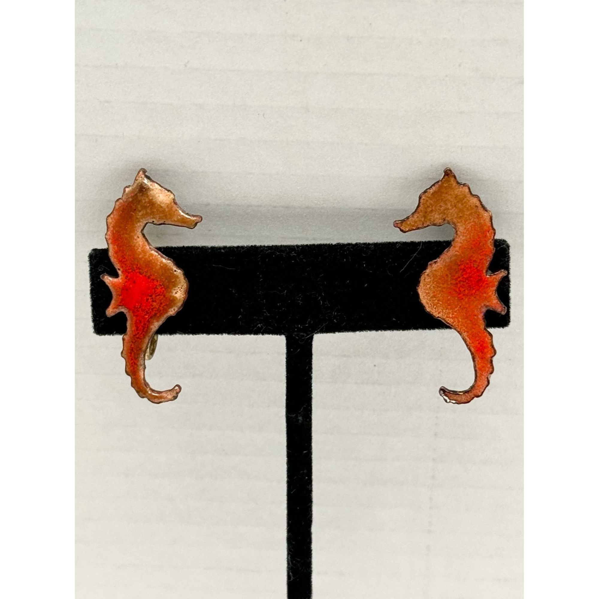 Vintage Vintage enamel seahorse clip on earrings Size ONE SIZE - 1 Thumbnail