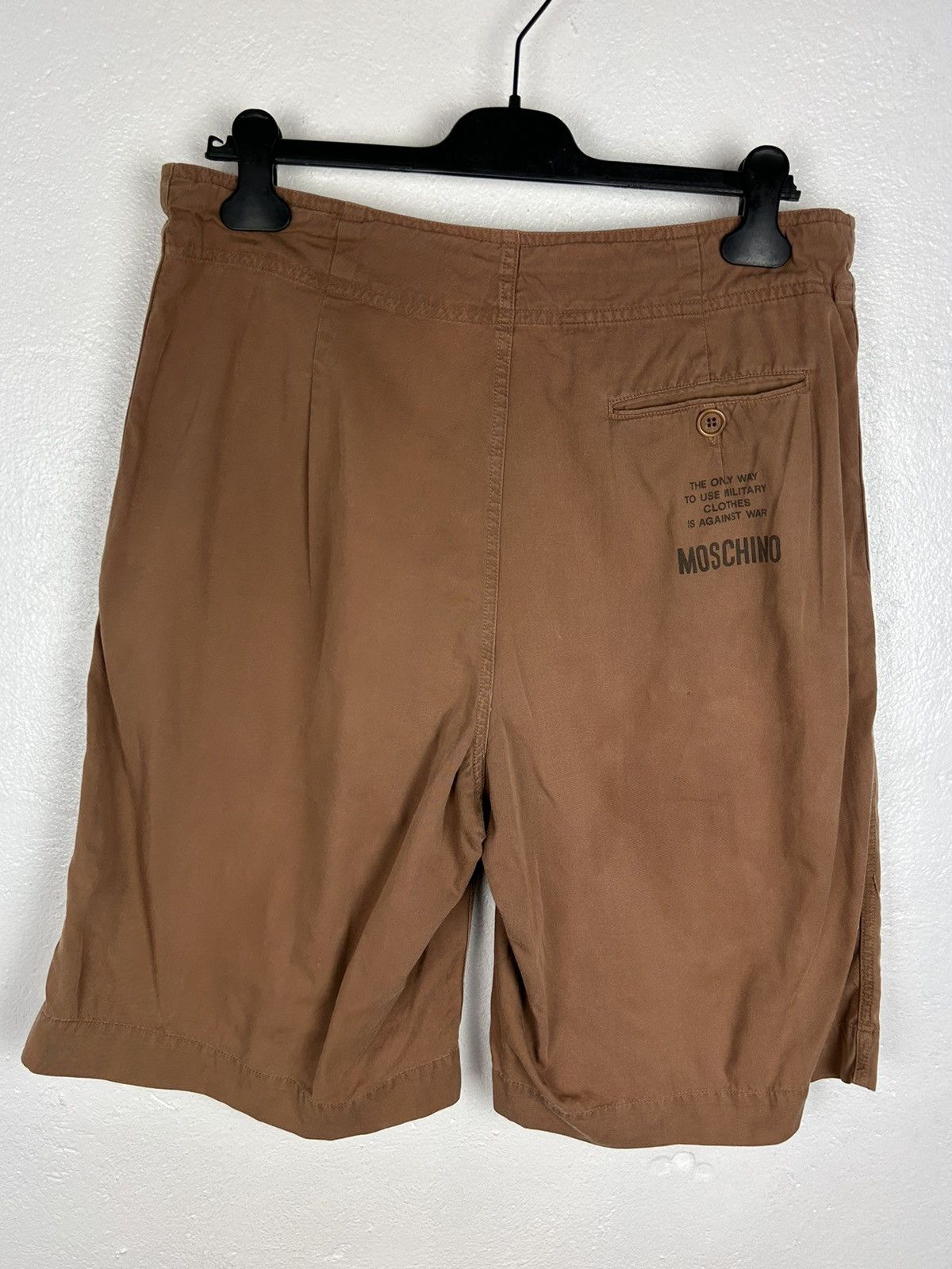Moschino 90s Vintage Love Moschino Peace Against War Shorts Brown Size US 34 / EU 50 - 5 Thumbnail