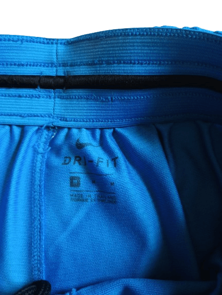 Nike Nike " big swoosh" bicolor training shorts size medium Size US 30 / EU 46 - 5 Thumbnail