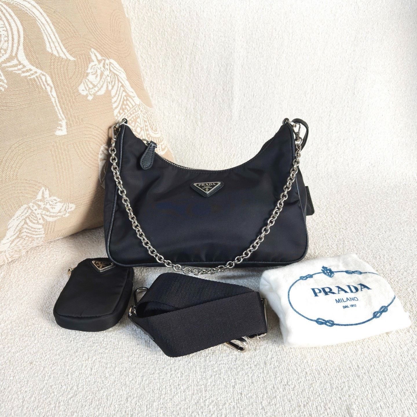 Prada Pre-loved Bag Very good condition Size ONE SIZE - 1 Thumbnail