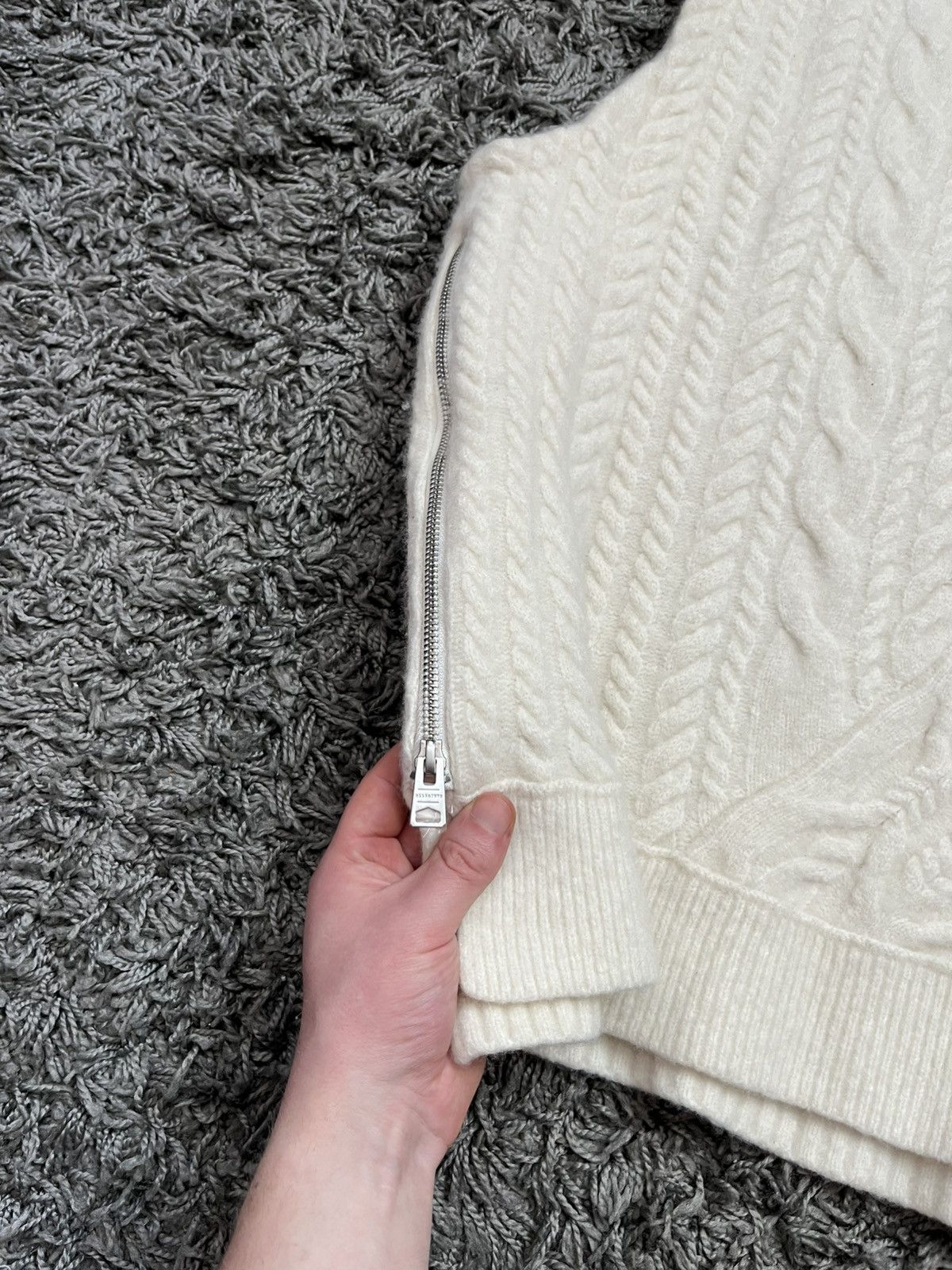 Allsaints AllSaints Arvid Wool Blend Cable Knit Vest Chalk White Size M / US 6-8 / IT 42-44 - 2 Thumbnail