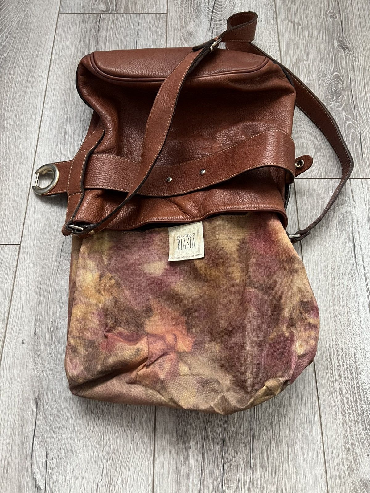 Vintage Francesco Biasia Leather Crossbody Bucket Bag Italy