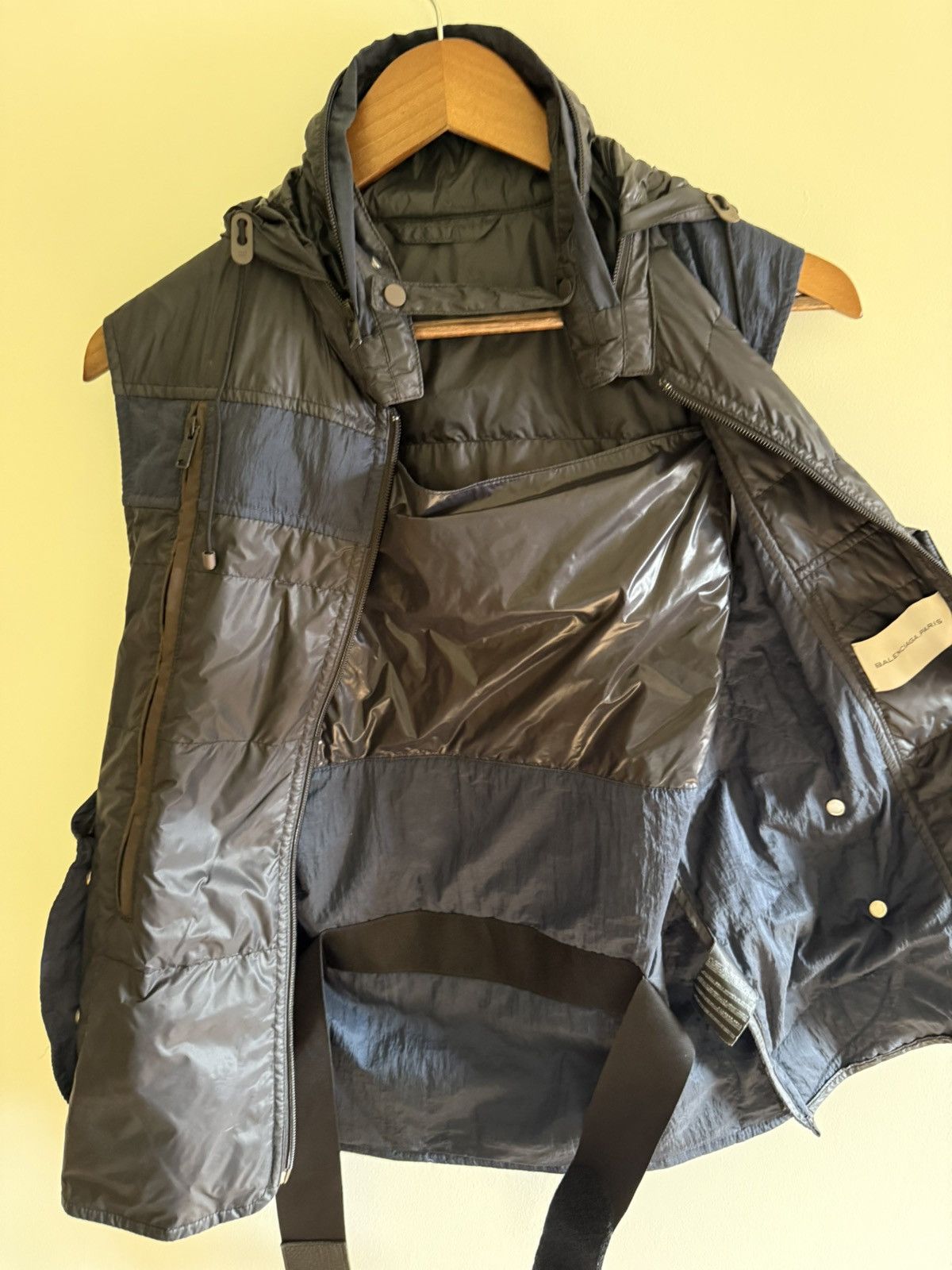 Balenciaga SS11 Balenciaga Modular Vest Size US S / EU 44-46 / 1 - 8 Thumbnail