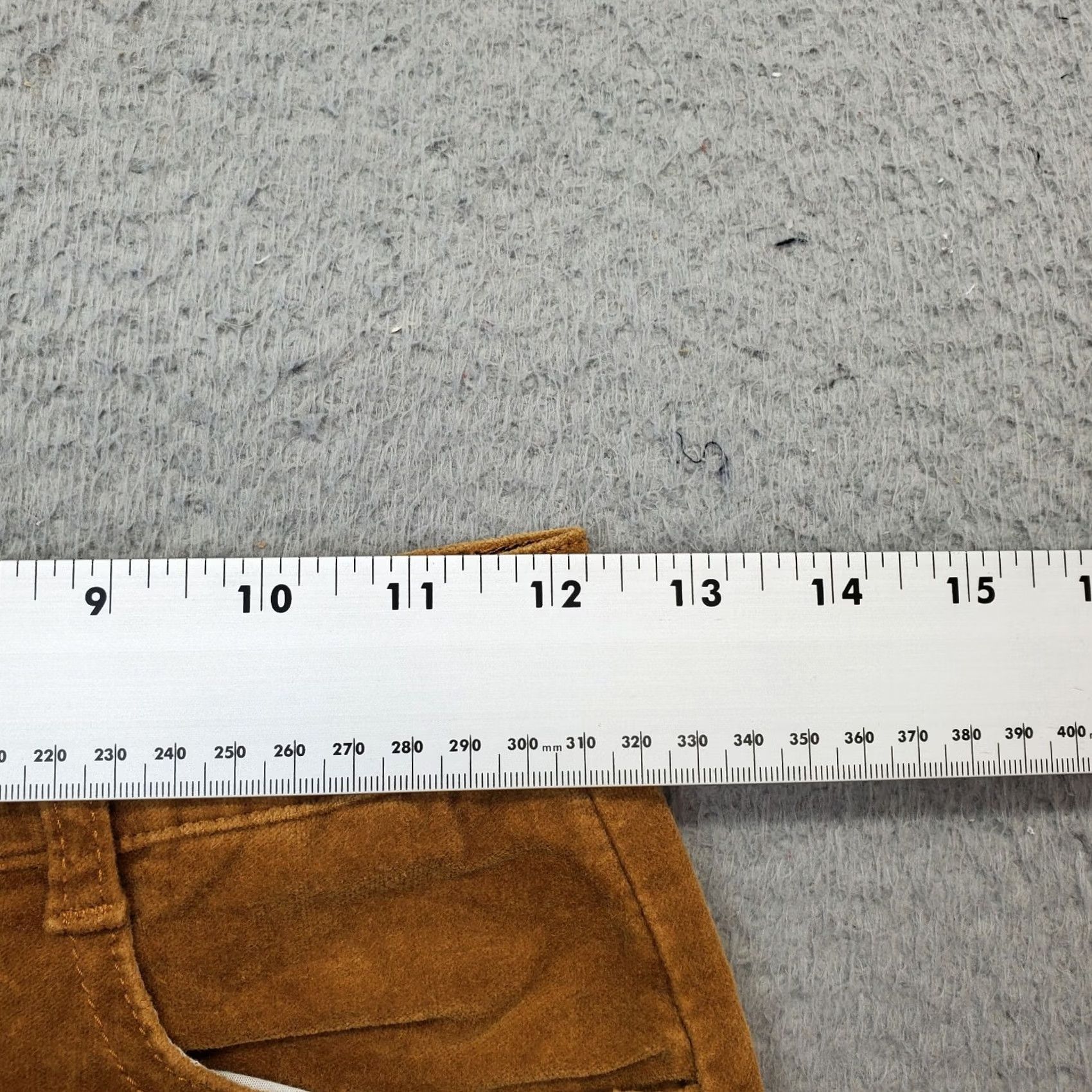 Brandy Melville Brandy Melville Mini Skirt Womens Size S Brown Denim Button Front Pockets Belt Loops Stretch Short Casual 90s Theme Womens Size 28" / US 6 / IT 42 - 4 Thumbnail