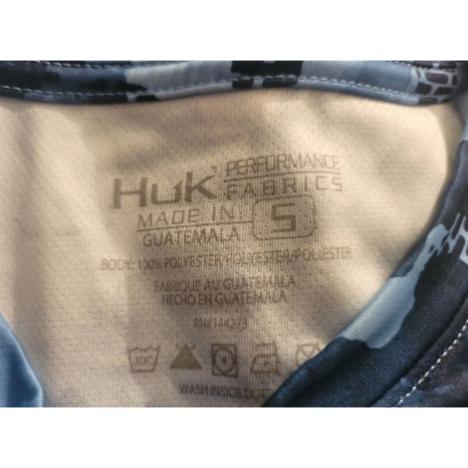 Vintage Huk Icon X KC Refraction Camo Fade Fishing Shirt 50+UPF Size S Men's NEW Size US S / EU 44-46 / 1 - 3 Thumbnail