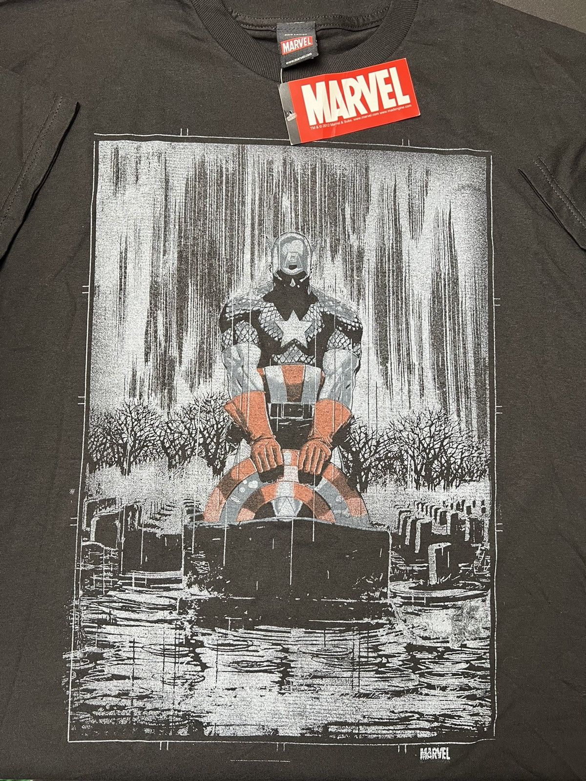 Vintage mad engine captain America cemetery t size XL New