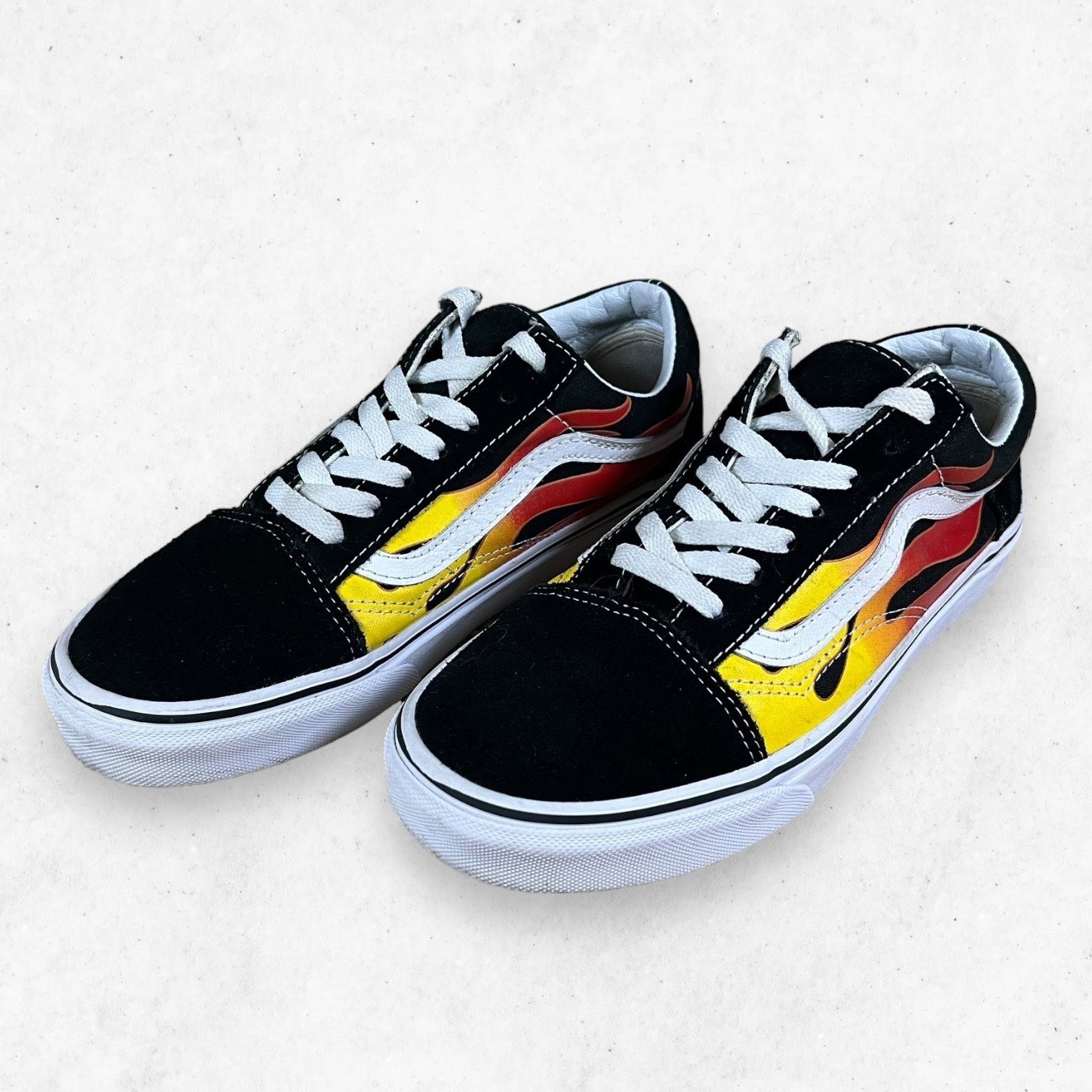 Vans Vans Old Skool "Flames" Men's 6US Skate Skateboard Shoes Size US 6 / EU 39 - 2 Thumbnail