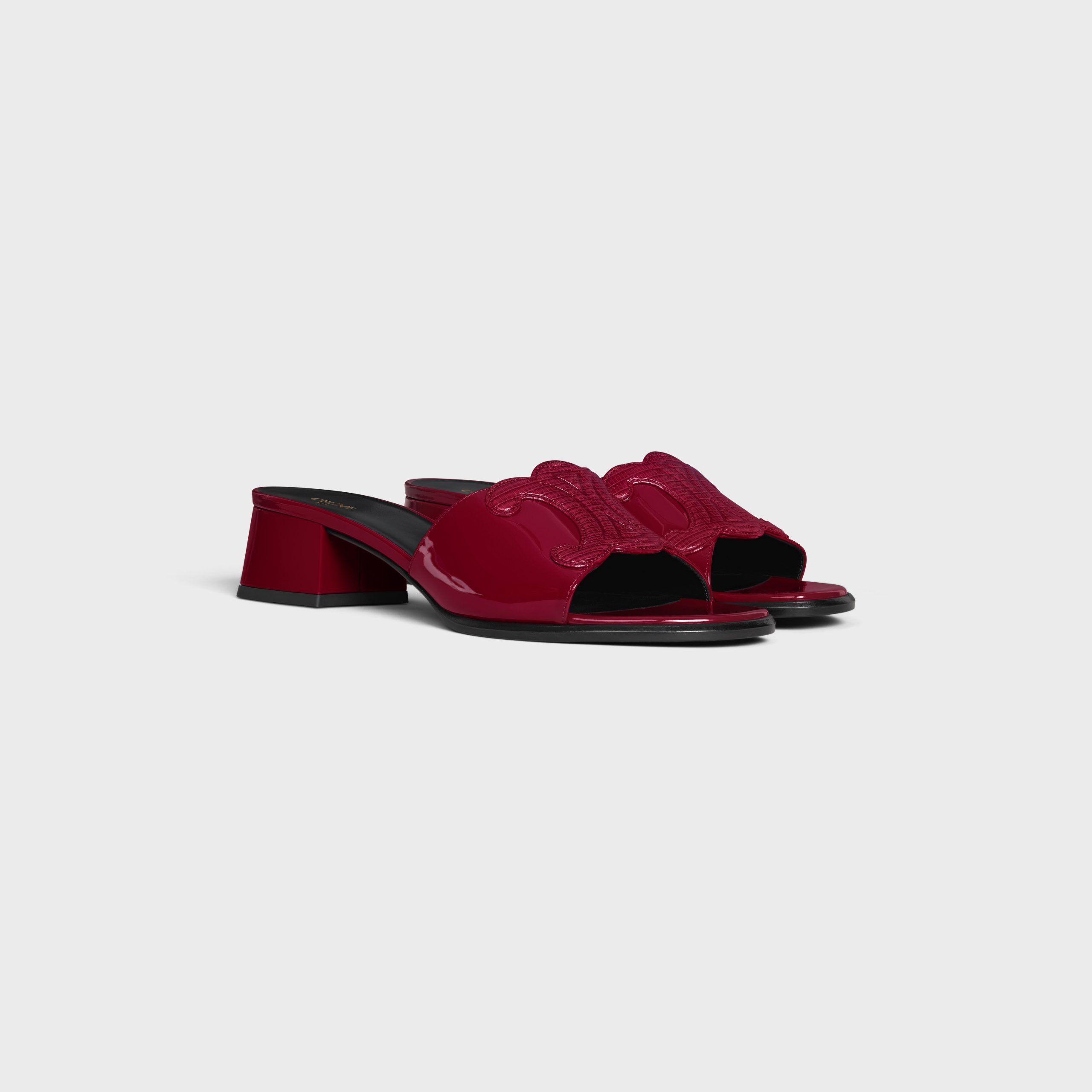o1bcso1str0925 362355100C Slide Slippers in Vintage Burgundy