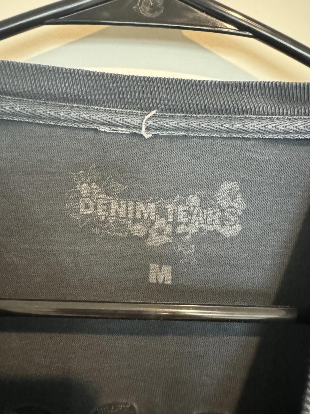 DENIM TEARS Denim Tears Black Graphic T-Shirt with Floral Peace Sign Size US M / EU 48-50 / 2 - 3 Thumbnail
