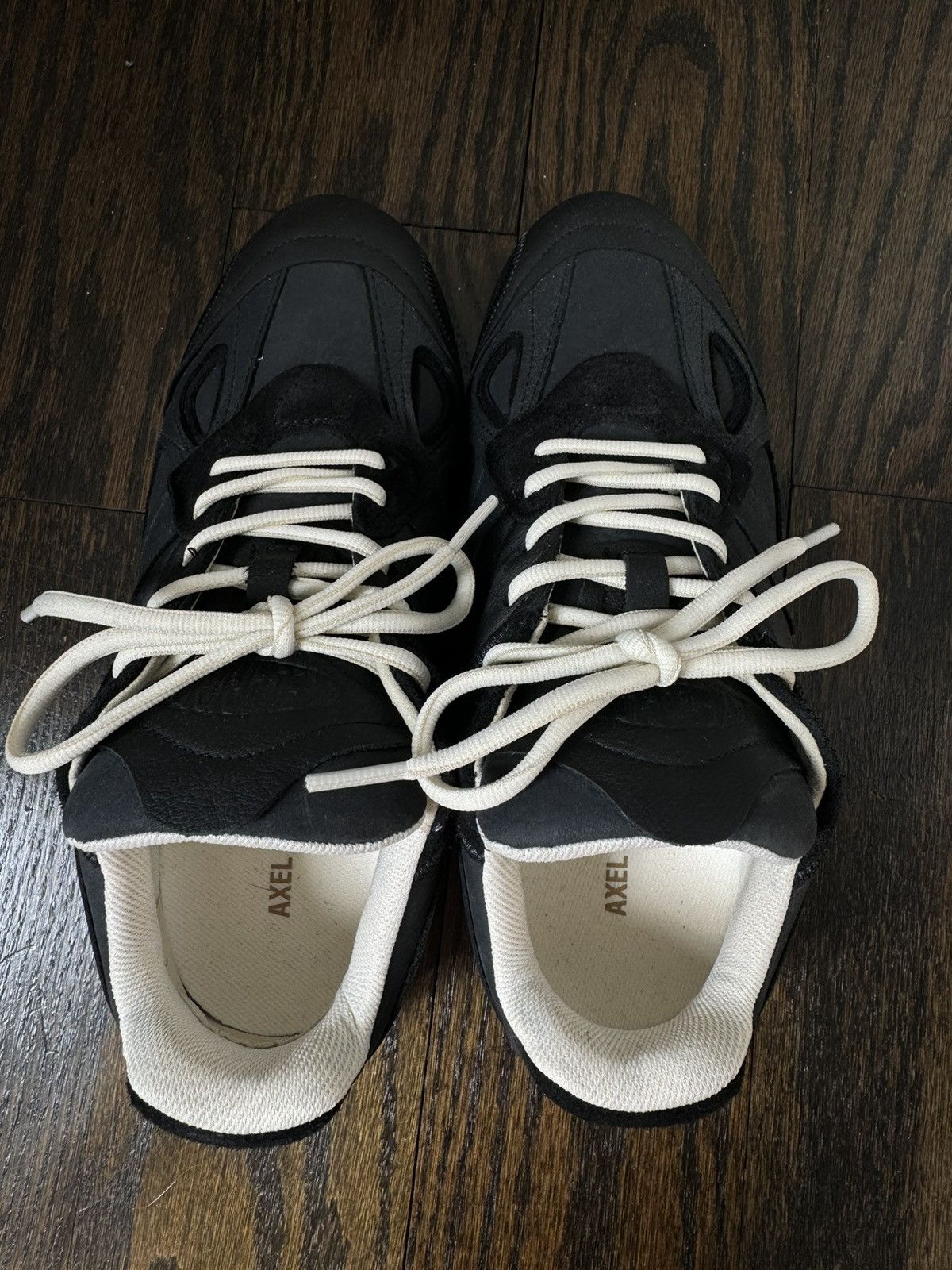 Axel Arigato Axel Arigato Slow Runner in black/gum Size US 7.5 / IT 37.5 - 6 Thumbnail