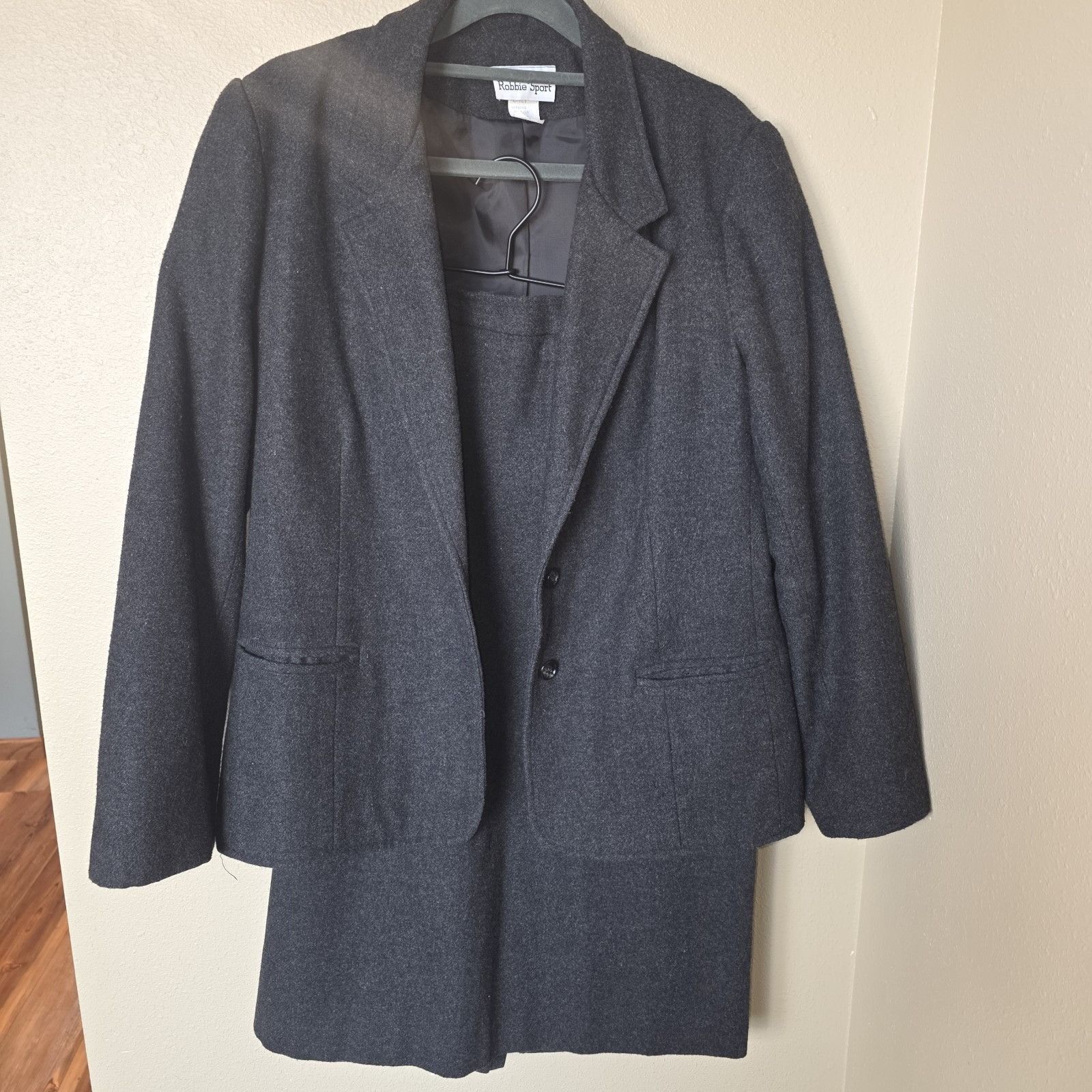 Other Vintage Robbie Sport Wool Skirt Suit Set 13/14 Gray 80s 90s Size XL / US 12-14 / IT 48-50 - 1 Thumbnail