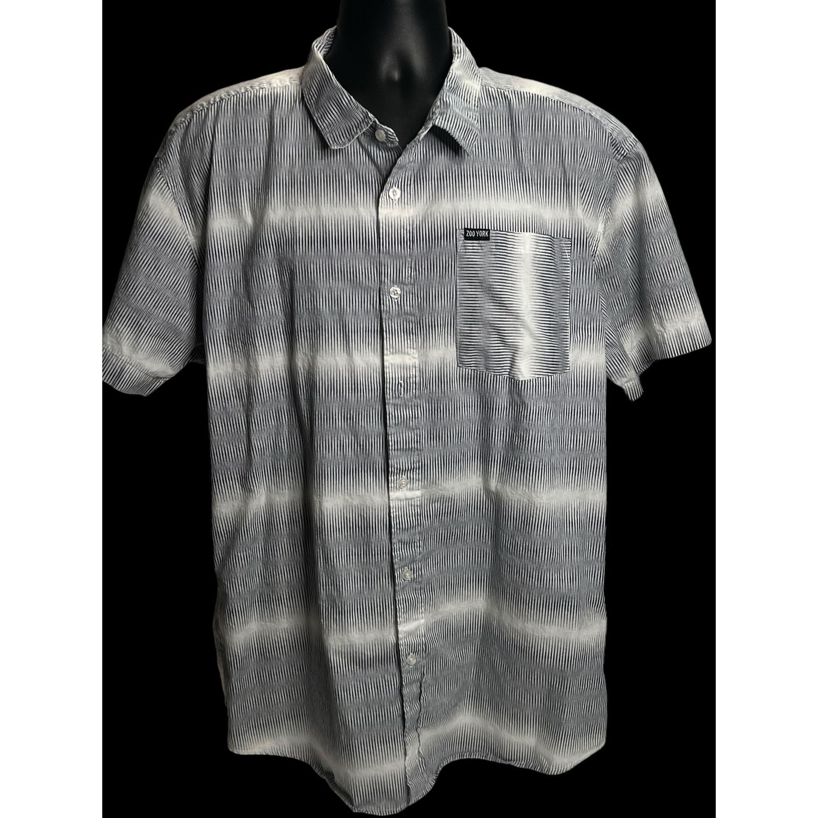 Zoo York Zoo York Short Sleeve Button Up Shirt White Black Striped Size US XXL / EU 58 / 5 - 1 Thumbnail