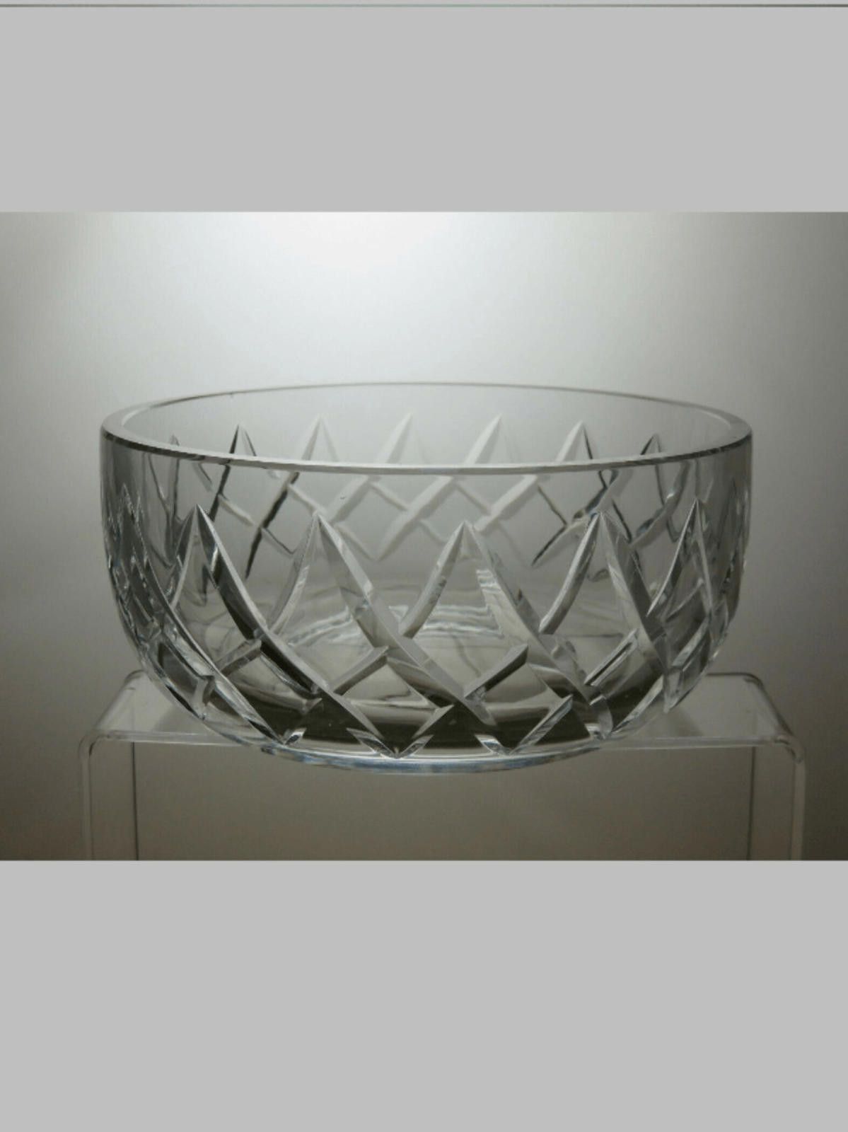 The Unbranded Brand Cut Glass Lead Crystal Fruit Salad Serving Bowl 3 3/4" Size ONE SIZE - 1 Thumbnail