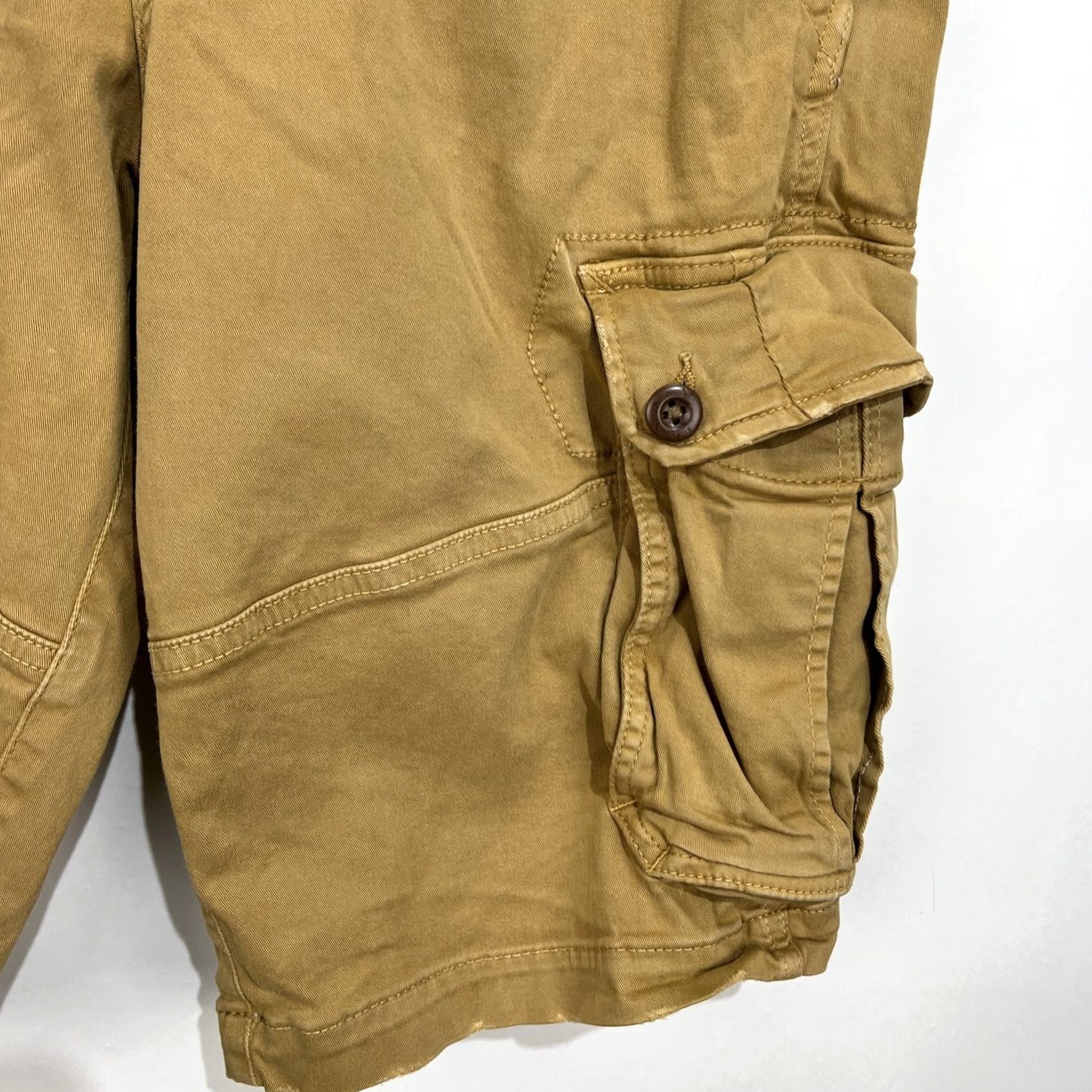 American Eagle Outfitters American Eagle Cargo Shorts Mens 30 Khaki 12in Inseam Zip Pocket Stretch Classic Cargo Size US 30 / EU 46 - 6 Thumbnail