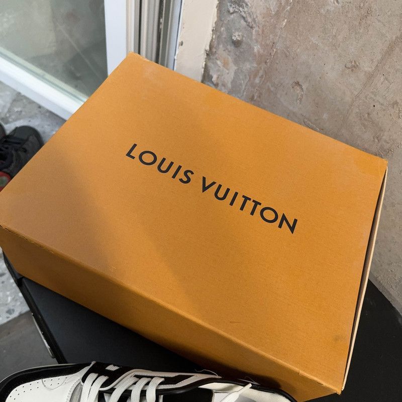 Louis Vuitton Louis Vuitton Trainer Sneakers in Black and Blue -2508 Size US 10.5 / EU 43-44 - 6 Thumbnail