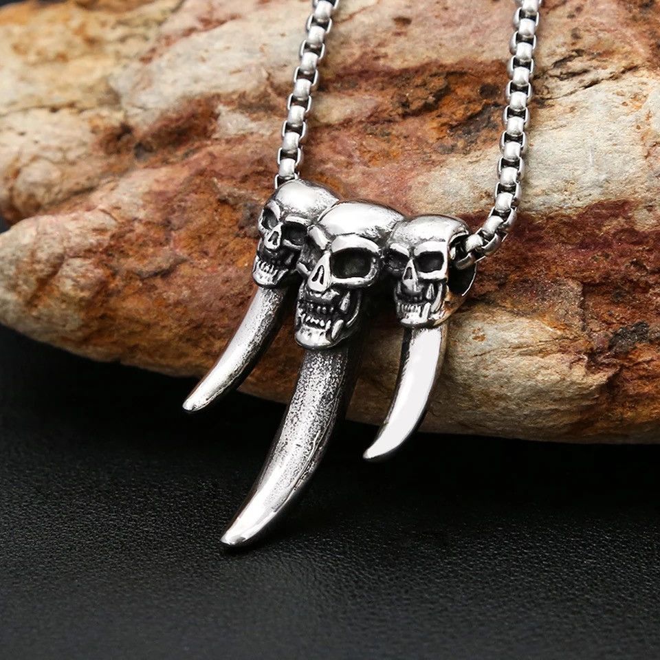Jewelry Wolf Teeth Pendant Gothic Skull Necklace Size ONE SIZE - 2 Thumbnail