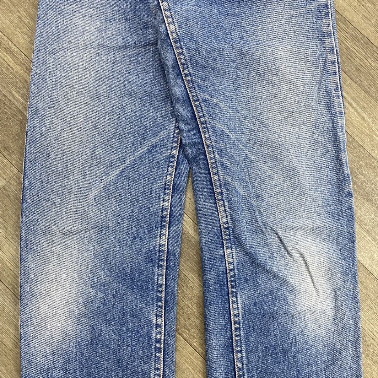 Levi's Vintage Clothing 1990s Vintage Levis 505 USA 28x34 Faded Blue Jeans Size US 28 / EU 44 - 10 Thumbnail