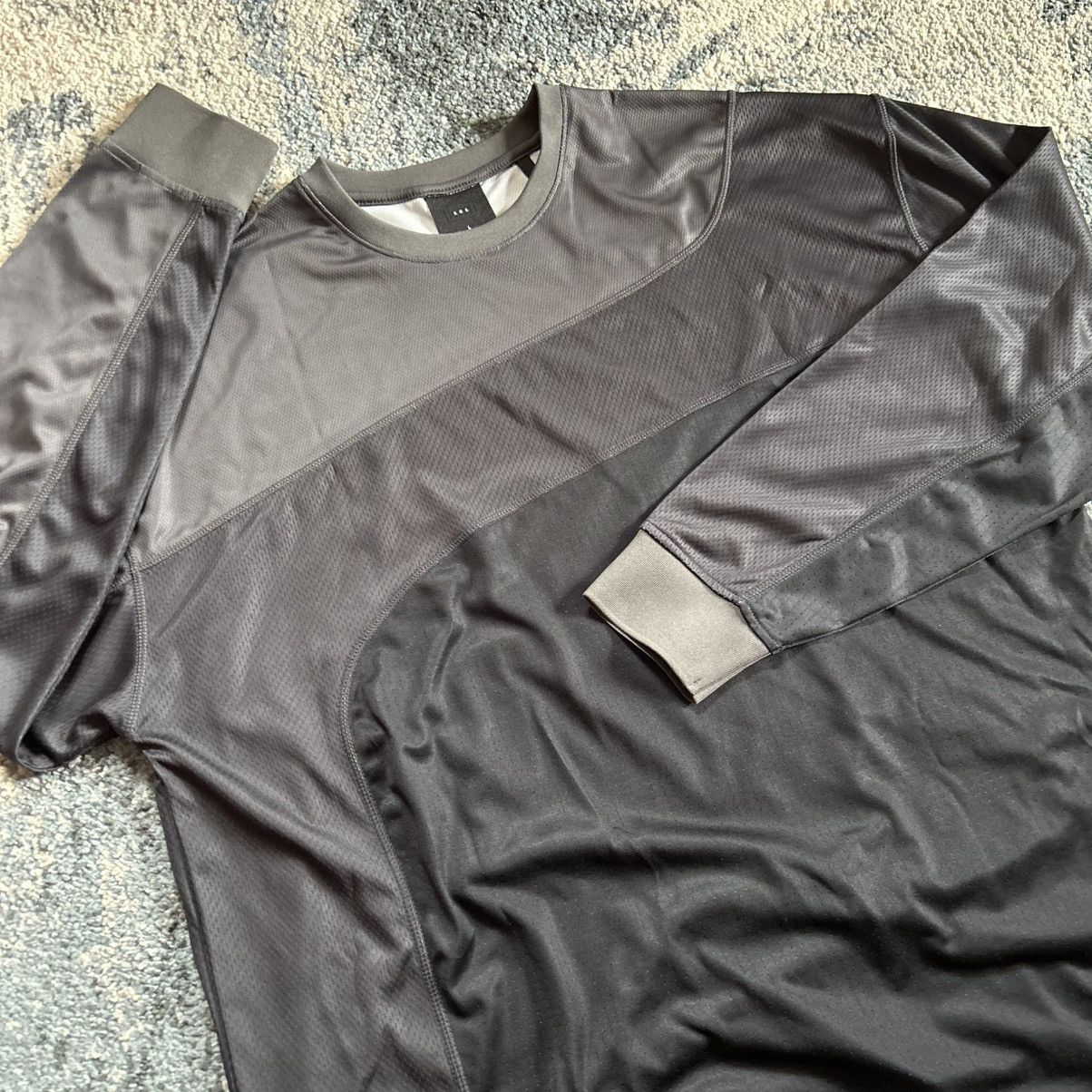 Kith 101 OTTO PANELED MESH L/S WARM UP SHOOTiNG SHiRT MiNiMALiSM Size US L / EU 52-54 / 3 - 12 Thumbnail