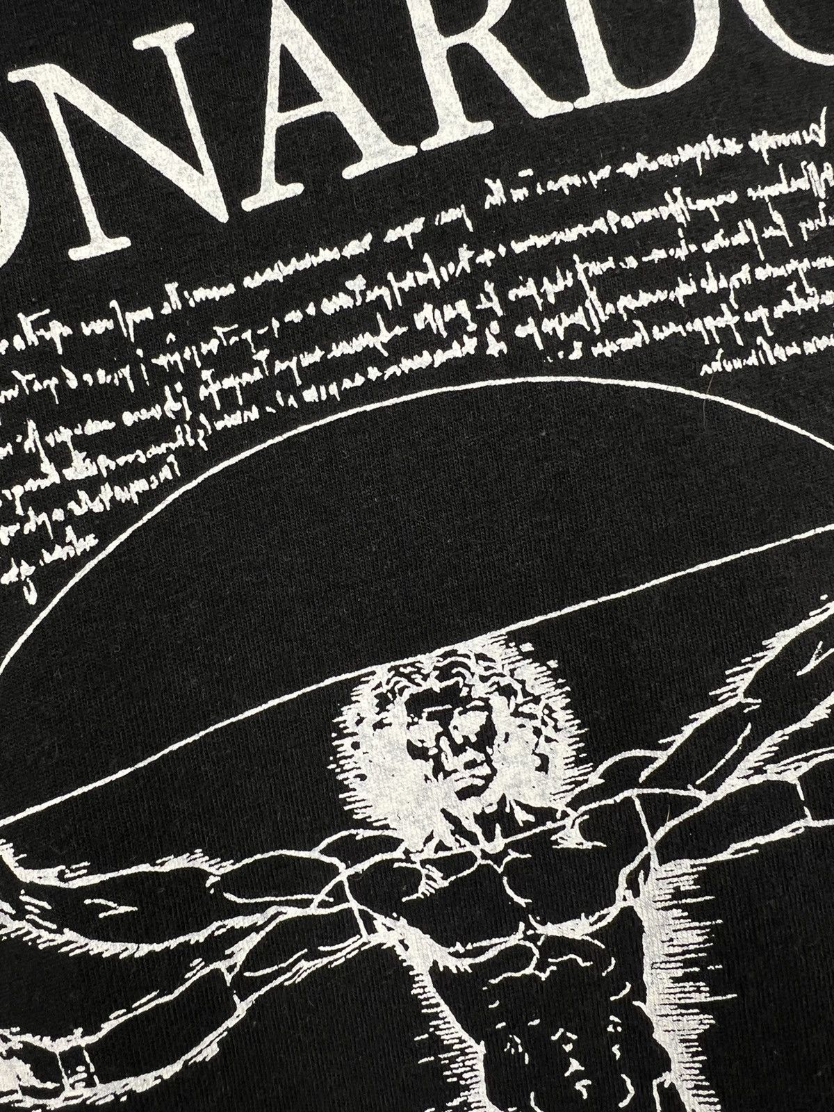 Vintage Vintage Leonardo Da Vinci Art Vitruvian Man TShirt Size US L / EU 52-54 / 3 - 4 Thumbnail
