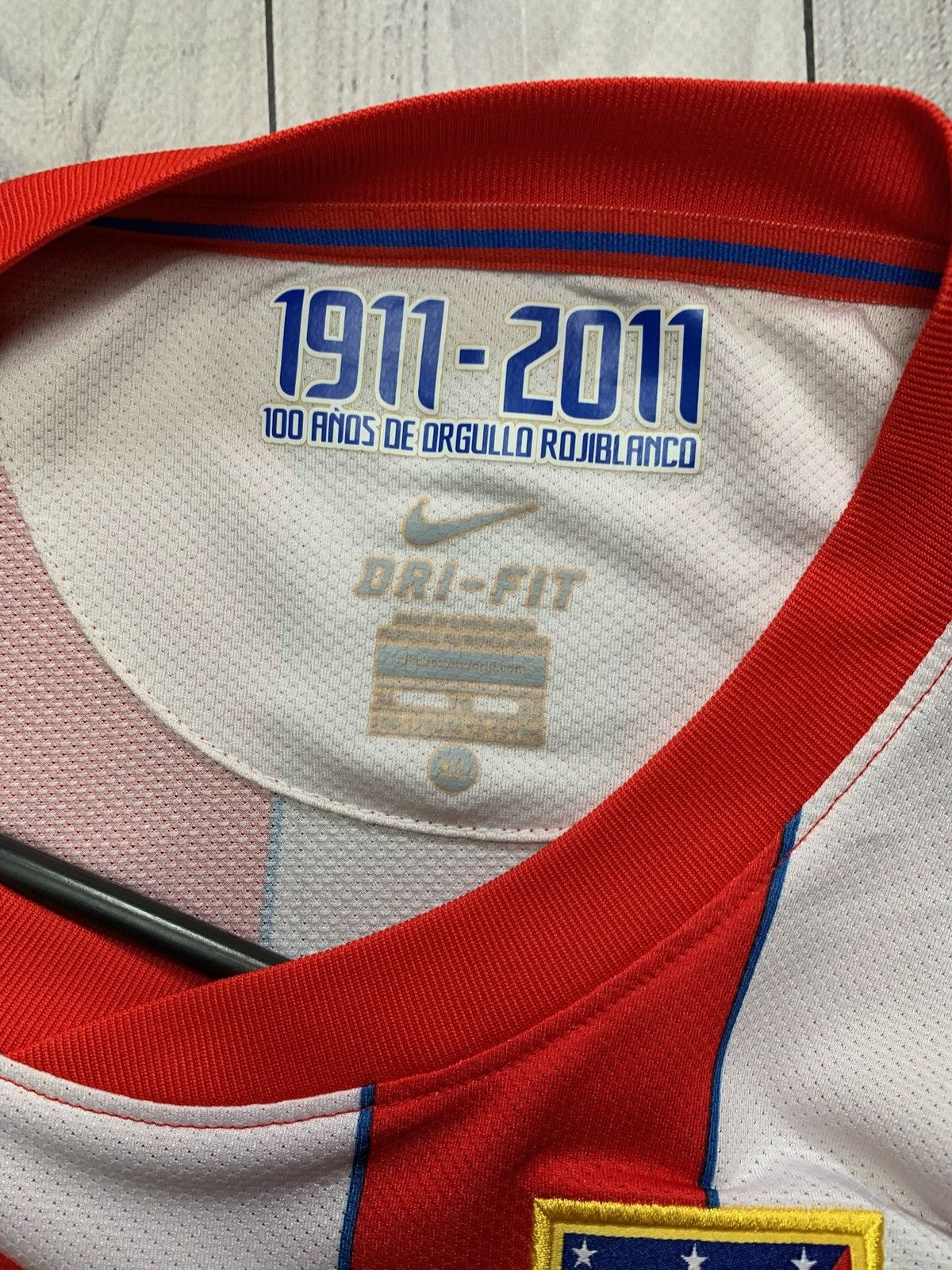 Nike × Vintage Vintage Nike Atletico Madrid soccer jersey size Xs logo Size US XS / EU 42 / 0 - 4 Thumbnail