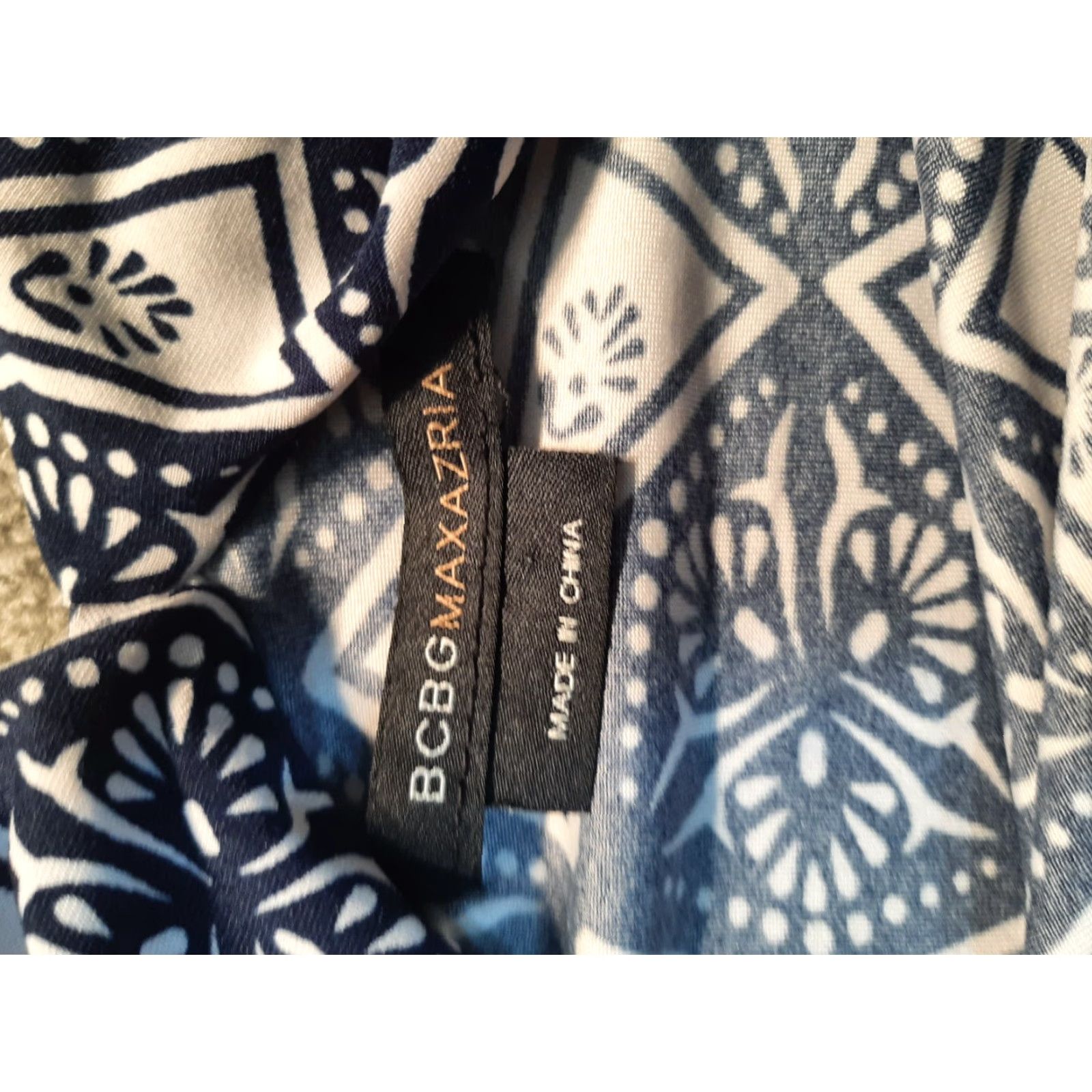 Bcbgmaxazria BCBG Dress Womens Large Blue White Polyester Spandex A-Line Dress 36" Long Sleeveless Womens L Blue Size L / US 10 / IT 46 - 3 Thumbnail