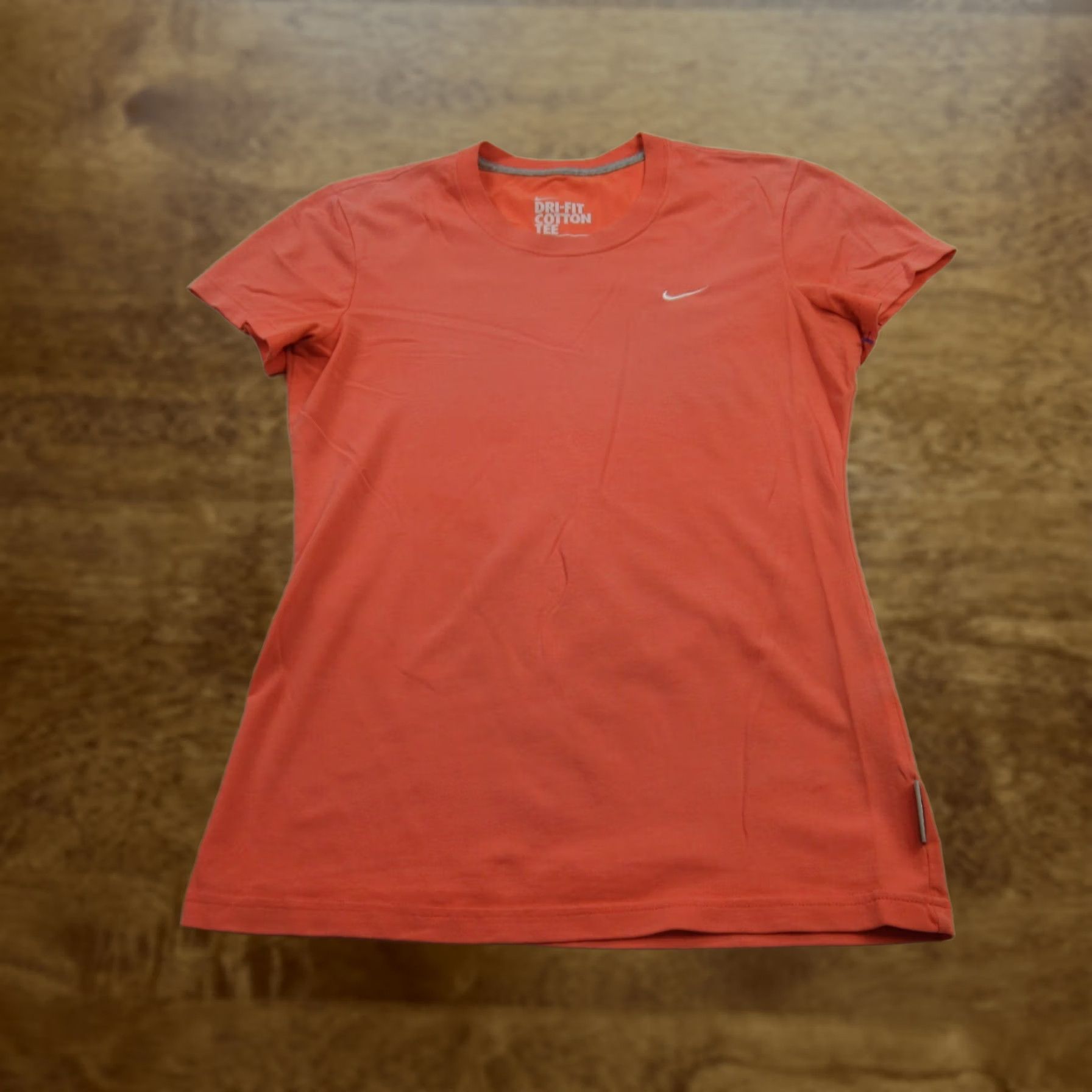 Nike Nike Shirt Womens Small Short Sleeve Lightweight Crew Neck Casual Dri-Fit Orange 100% Cotton Logo Regular Womens Size S / US 4 / IT 40 - 1 Thumbnail