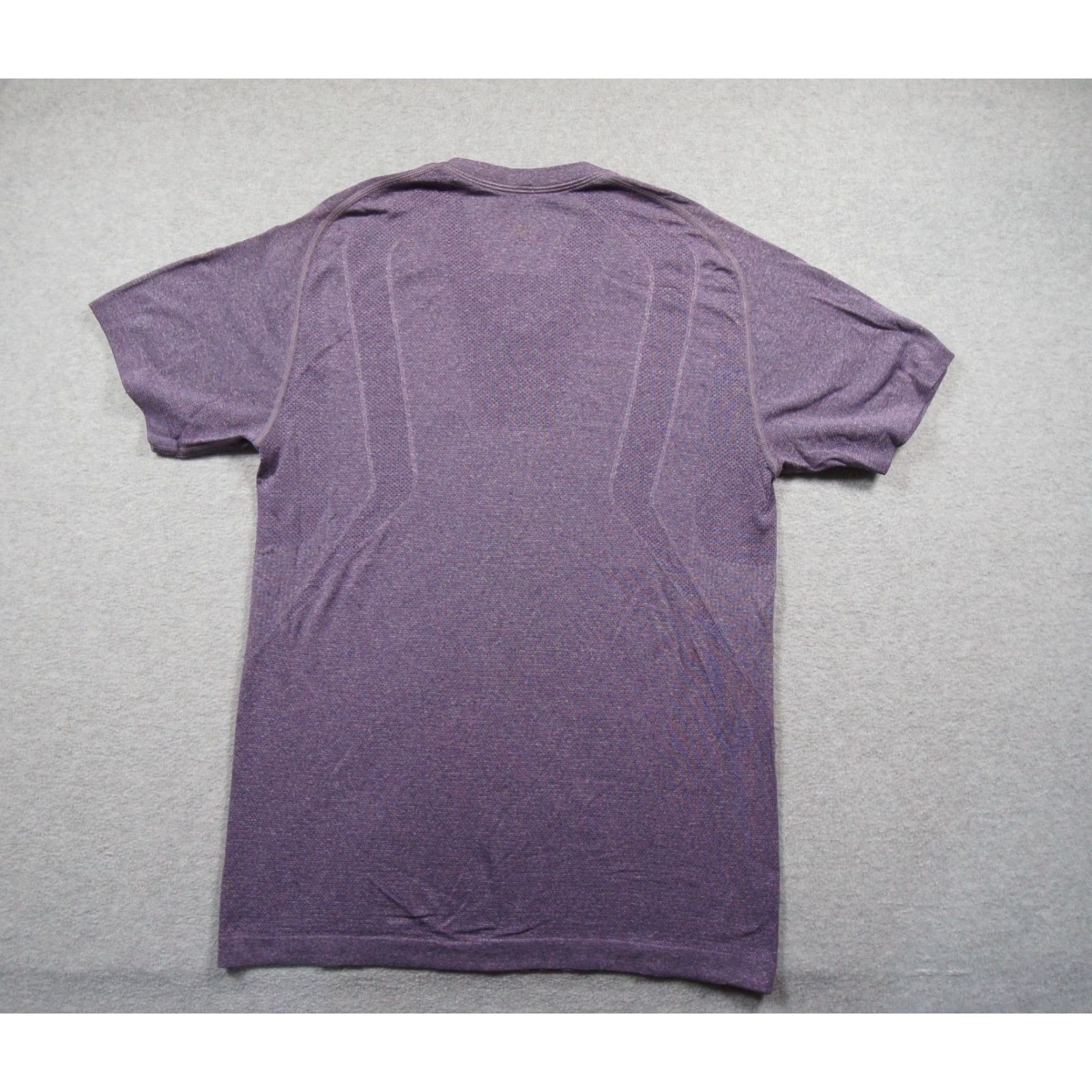 Lululemon Lululemon Shirt Mens Small Purple Activewear Workout Gym Training Tee Vneck Mens Small Purple Activewear Tee Size US S / EU 44-46 / 1 - 4 Thumbnail