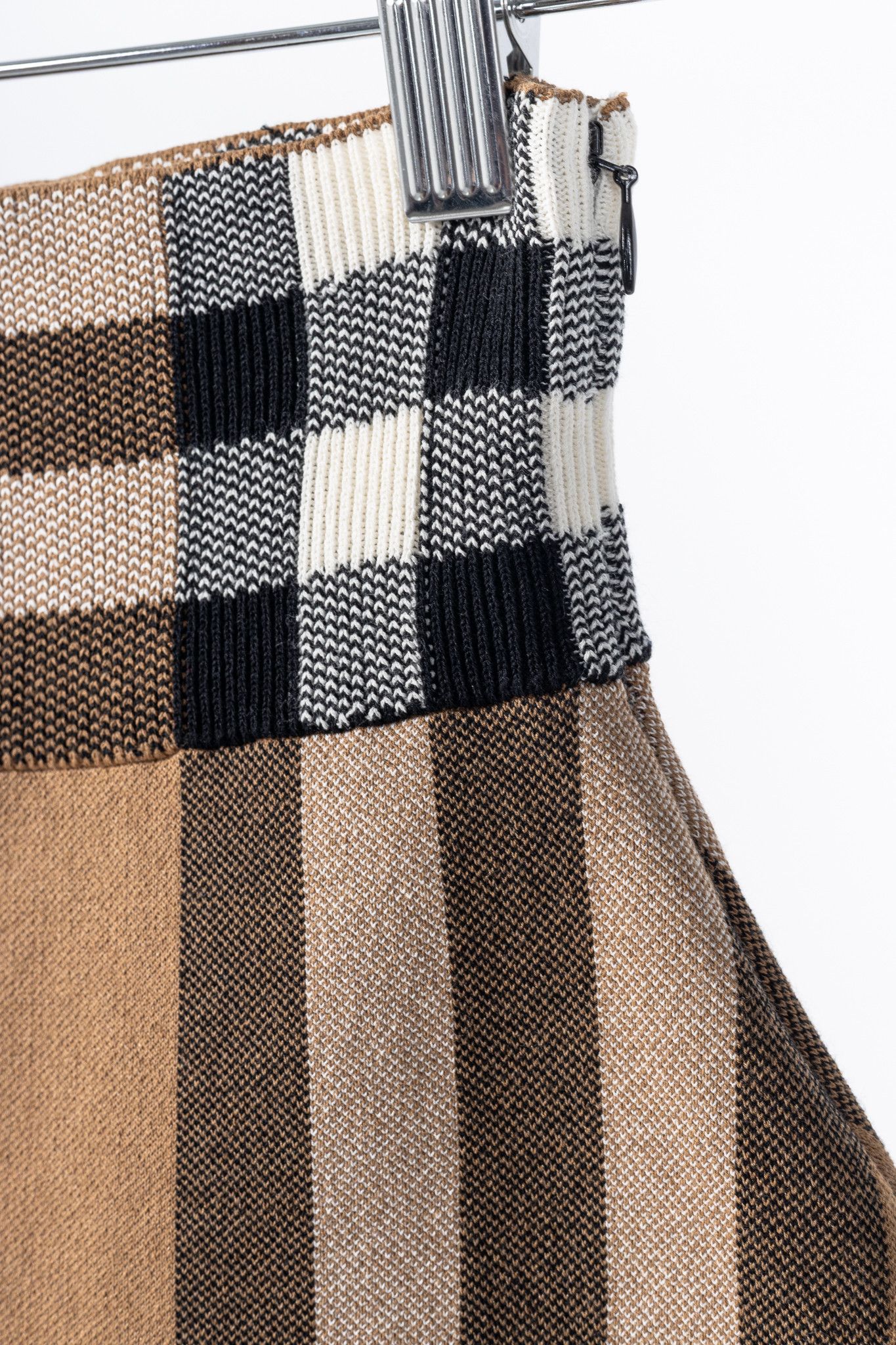 Burberry Burberry Kammie Birch Brown Check Knit Pencil Skirt Size 26" / US 2 / IT 38 - 6 Thumbnail
