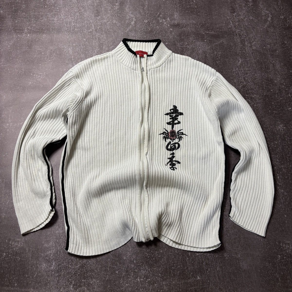 IfSixWasNine x Royal Flash Guitar Longsleeve – Paroxa Studios