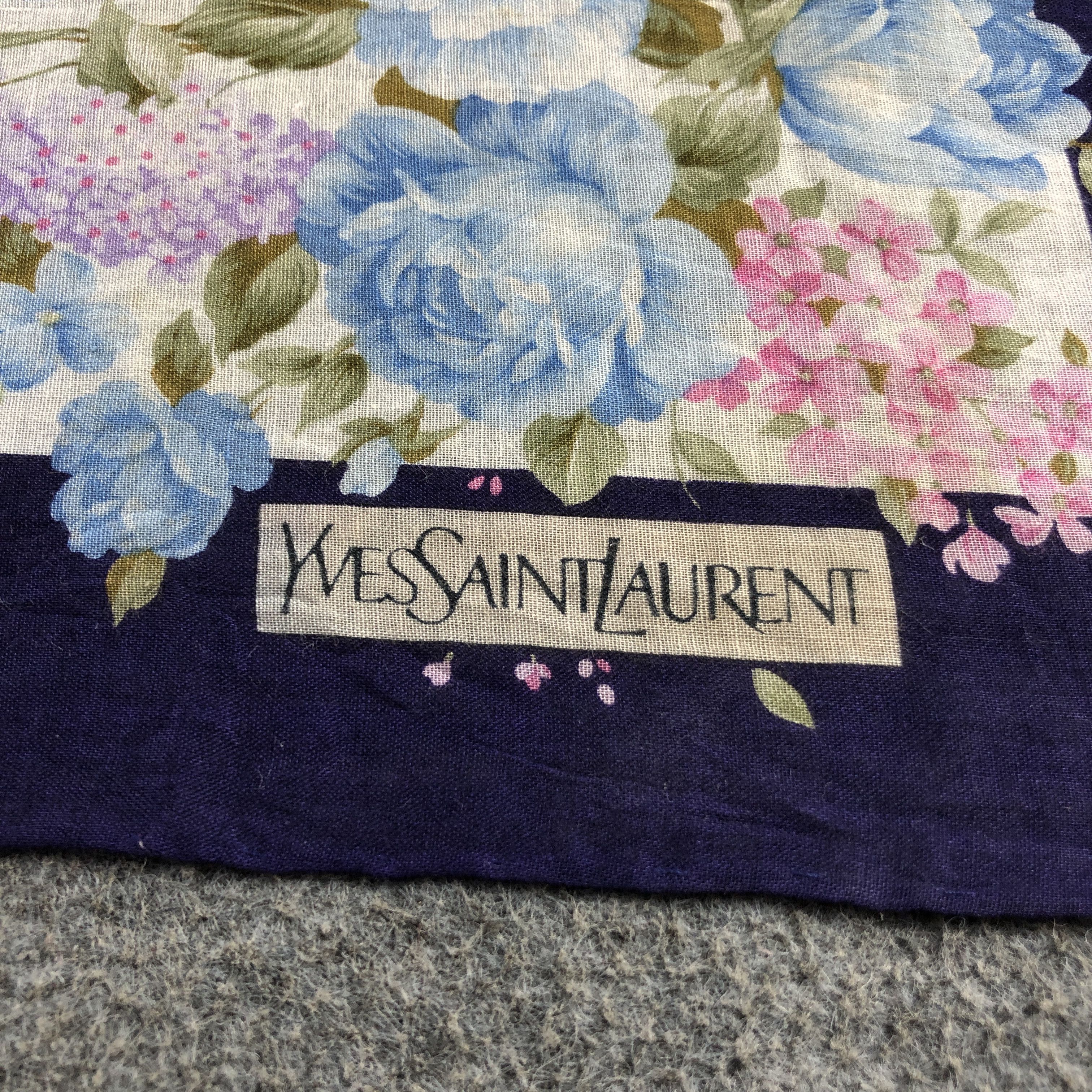 Yves Saint Laurent YSL Handkerchief Neckerchief Bandana H2808 Size ONE SIZE - 4 Thumbnail