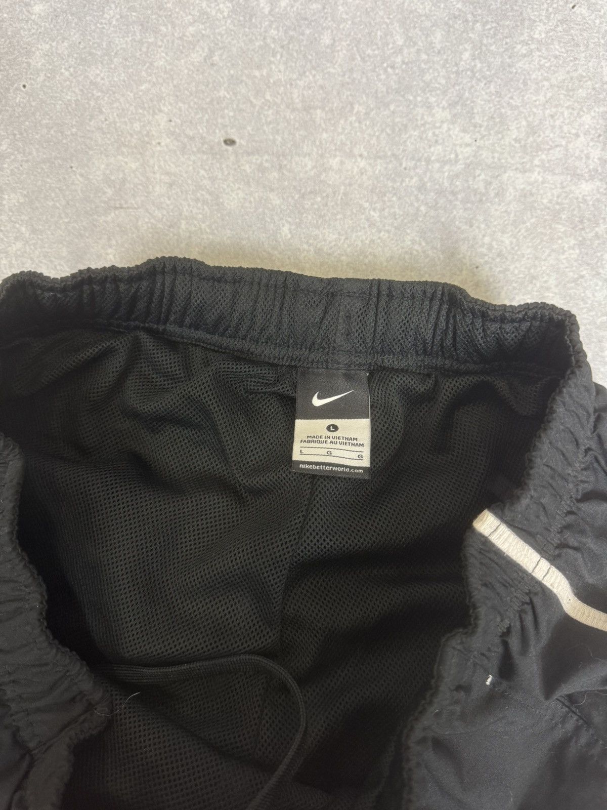 Nike Vintage Nike Swoosh Nylon Drill Track Pants Size US 34 / EU 50 - 5 Thumbnail