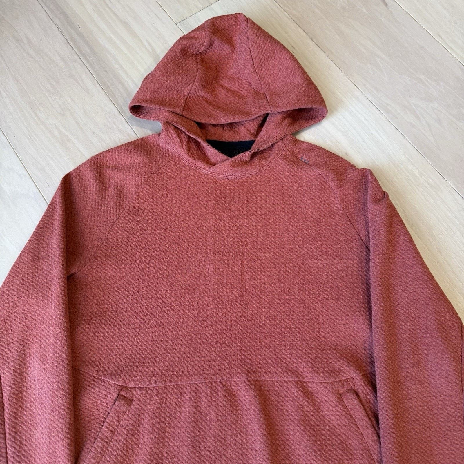 Lululemon Lululemon At Ease Hoodie Medium Orange Fleece Pullover Size US M / EU 48-50 / 2 - 3 Thumbnail