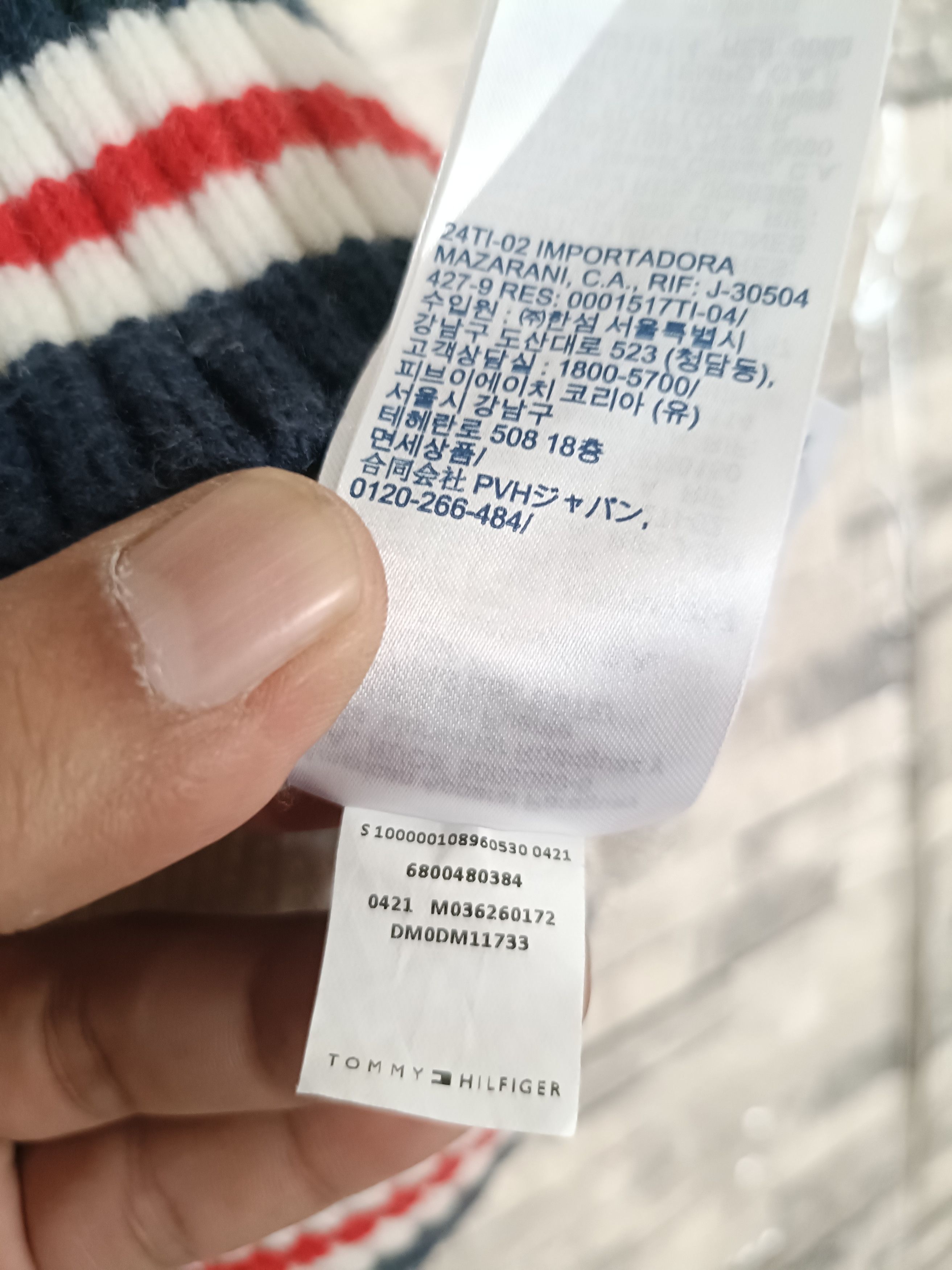 Tommy Jeans Tommy jeans by Tommy Hilfiger v-neck knit sweater oversized Size US M / EU 48-50 / 2 - 4 Thumbnail