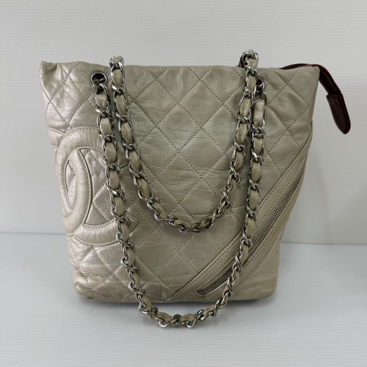 Chanel Chanel Cambon Silver Leather Chain Shoulder Bag Size ONE SIZE - 2 Thumbnail