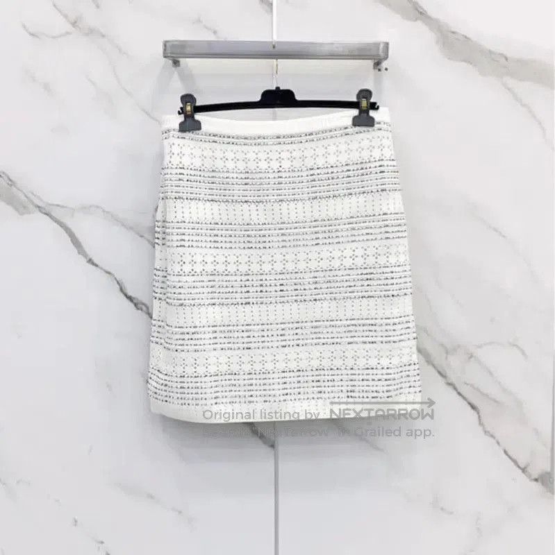 Chanel Chanel White Cotton Women's Skirt . Size 30" / US 8 / IT 44 - 2 Thumbnail