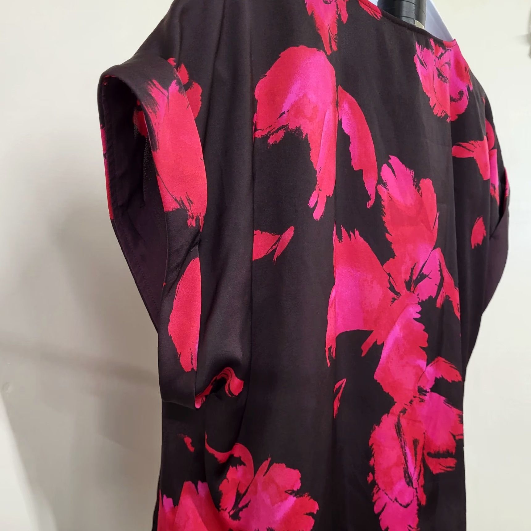 Nine West Nine West Blouse Women's XXL Red Silky Floral Top Classy Professional Bangkok? Size XXL / US 16-18 / IT 52-54 - 5 Thumbnail