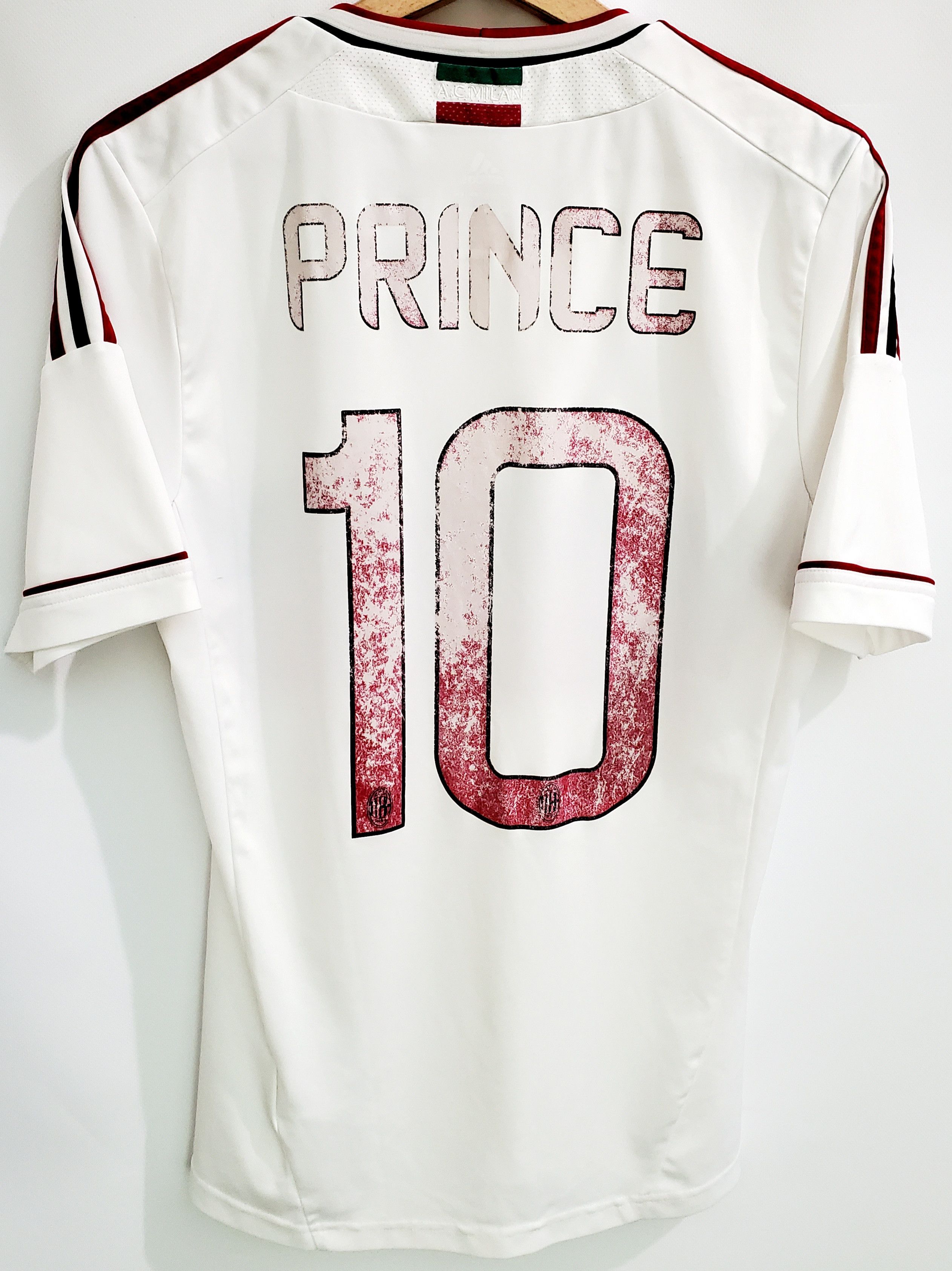 Adidas Fc MILAN 2012/13 away #10 BOATENG Soccer Jersey size S Size US S / EU 44-46 / 1 - 3 Thumbnail