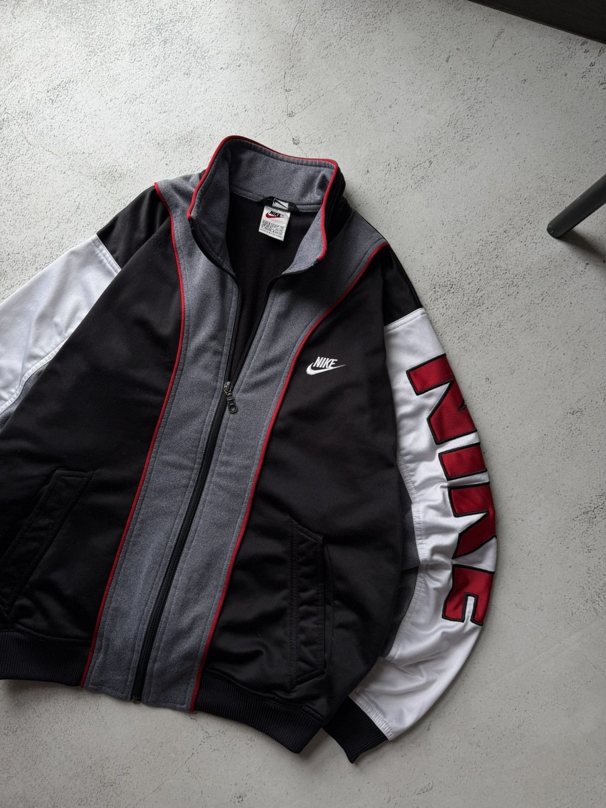 Nike Nike Vintage Big Logo Sport Mens S Zip Track Jacket Size US S / EU 44-46 / 1 - 5 Thumbnail