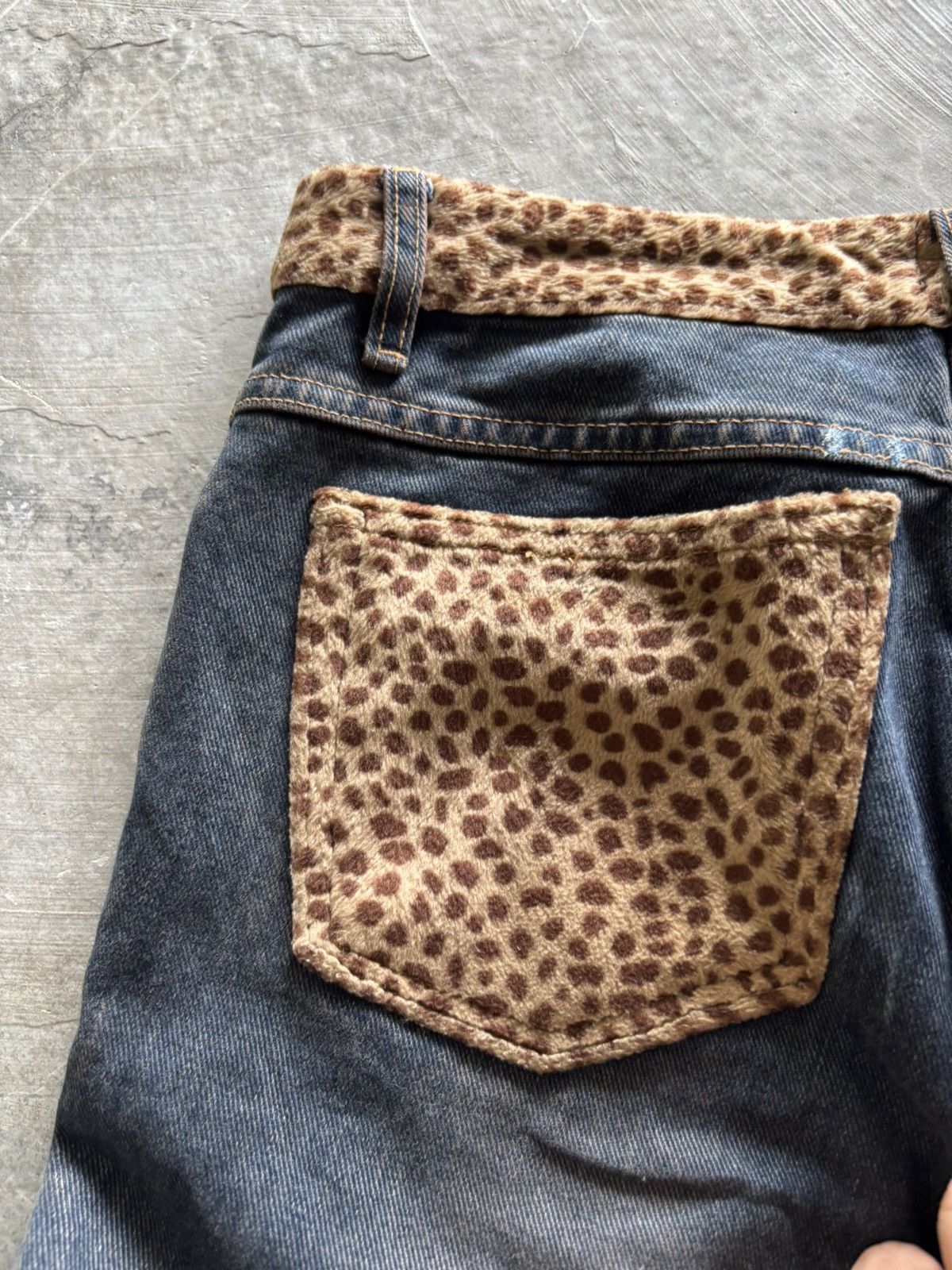 Hysteric Glamour vintage seal kay flared jeans cheetah leopard design rusty Size 26" / US 2 / IT 38 - 15 Thumbnail