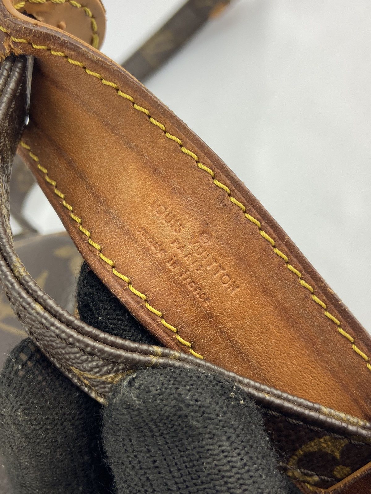 Louis Vuitton Aithentic Louis Vuitton monogram Danube crossbody Size ONE SIZE - 14 Thumbnail