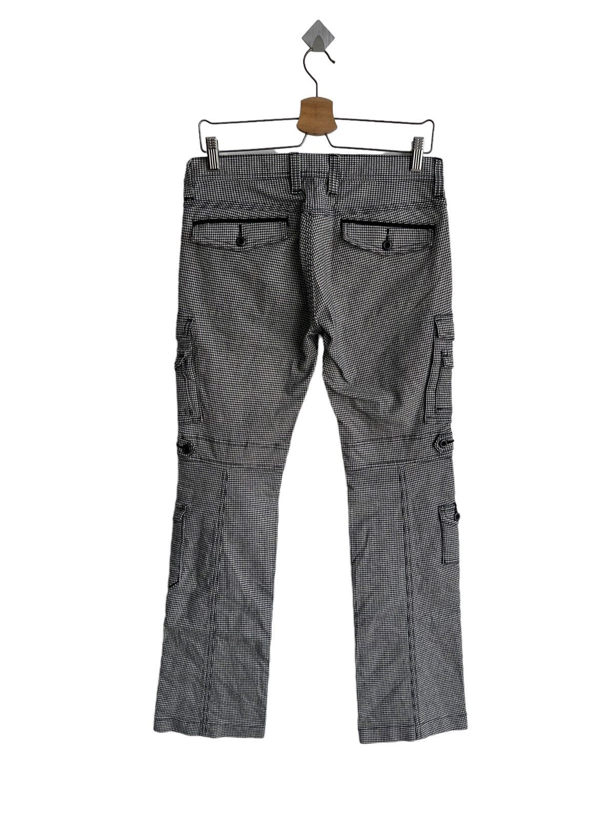 HIDEAWAYS × Japanese Brand × Le Grande Bleu (L.G.B.) Y2K Flare Hem Hideaways 🇯🇵 3D Parachute Pocket Cargo Pants Size US 32 / EU 48 - 10 Thumbnail