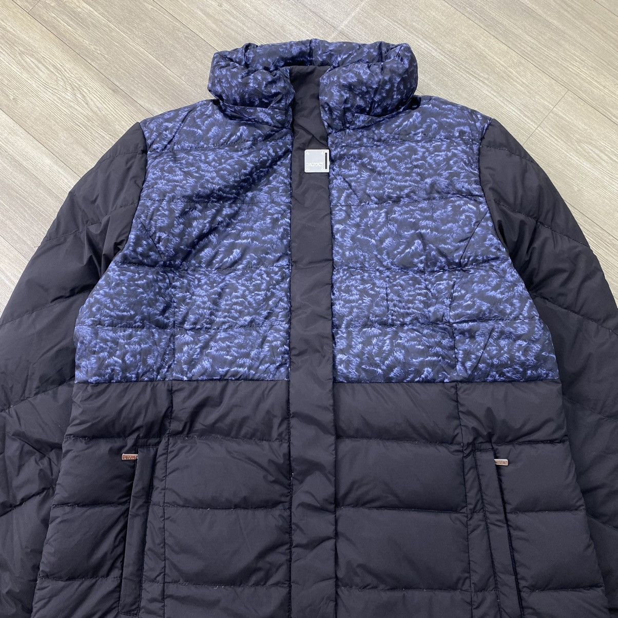 Balmain Vintage Balmain Paris Leopard Winter Down Jacket Luxury Size US L / EU 52-54 / 3 - 3 Thumbnail