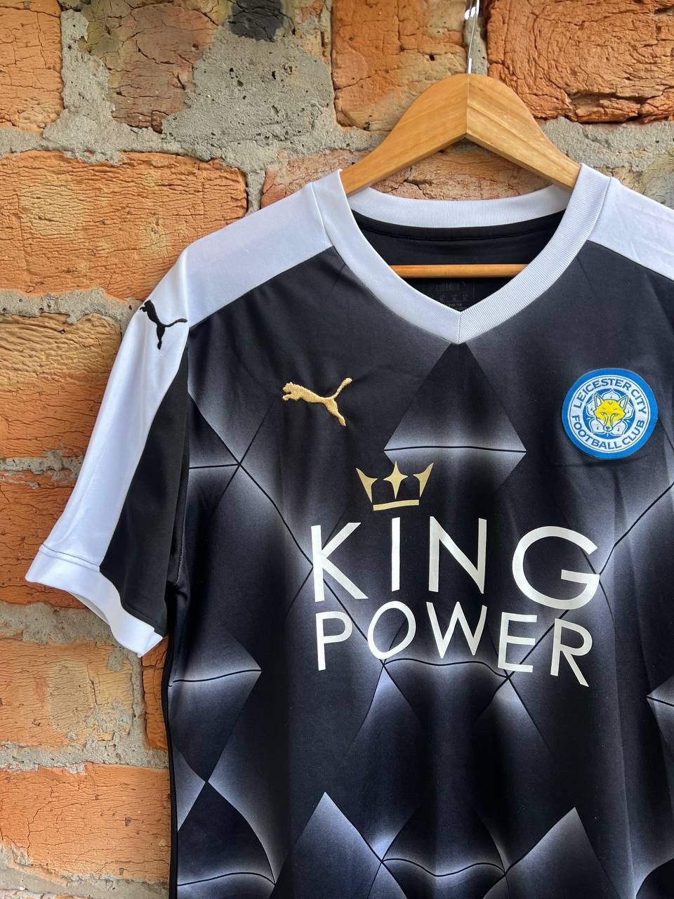 Puma × Vintage Blokecore Puma Leicester City soccer jersey Size US XL / EU 56 / 4 - 8 Thumbnail