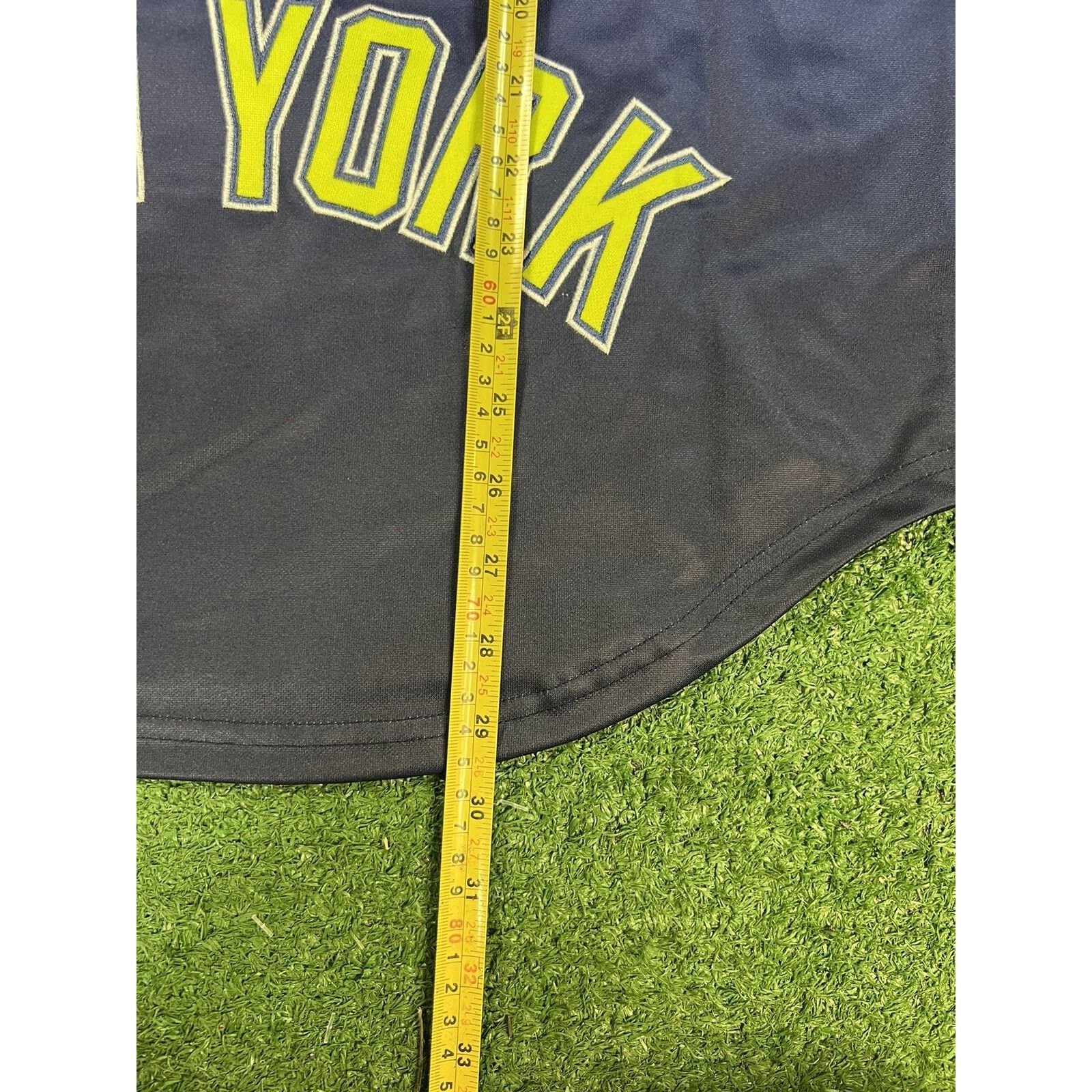 Pro Standard New York Yankees Pro Standard MLB Pullover Shirt Mens Size S Size US S / EU 44-46 / 1 - 7 Thumbnail