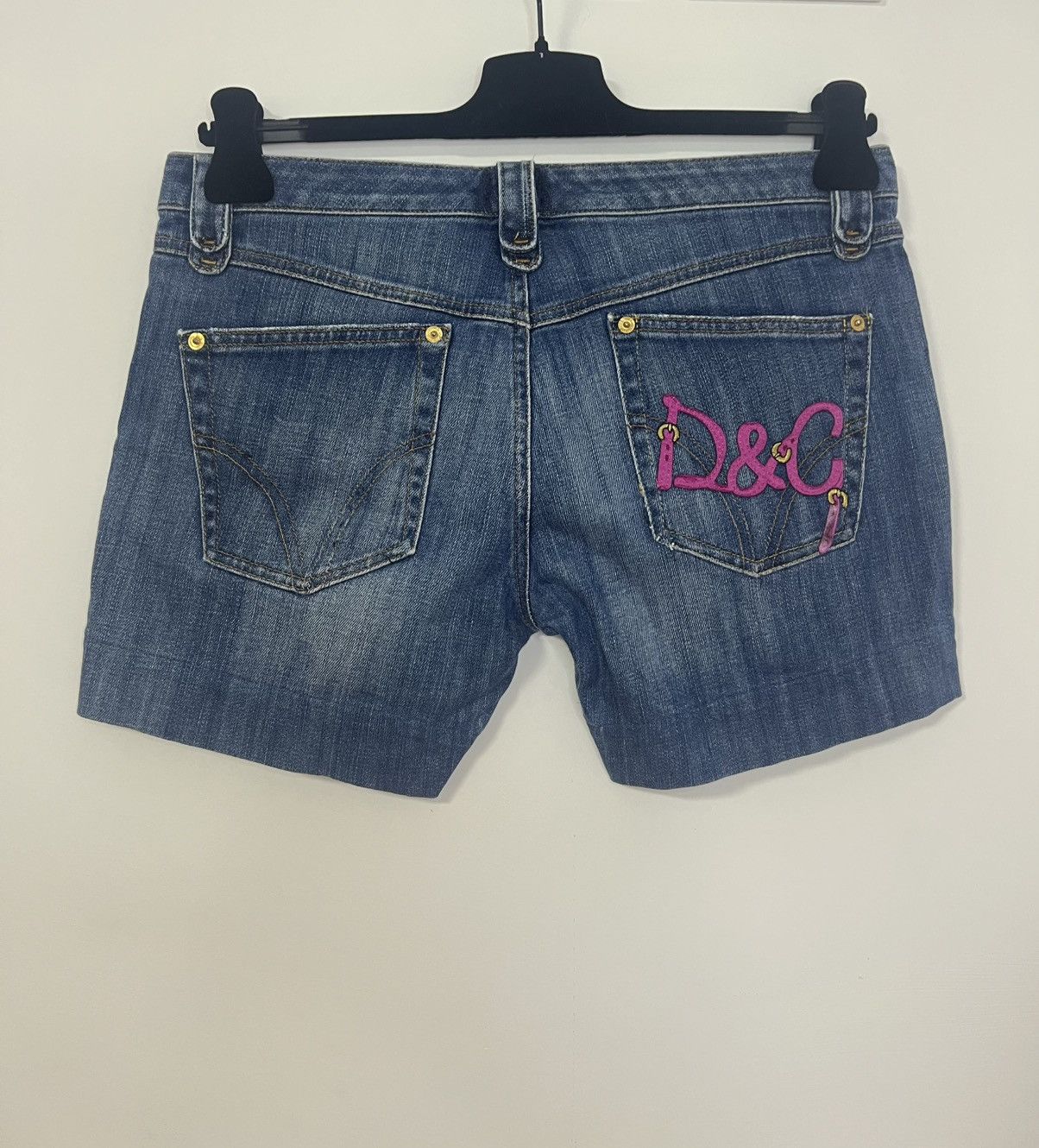 ショートパンツ DOLCE  GABBANA Women Shorts  Burmudas 34292205 FTC9RT HS5S Rose-print cotton shorts in Print for Women | Dolce&Gabbana® US
