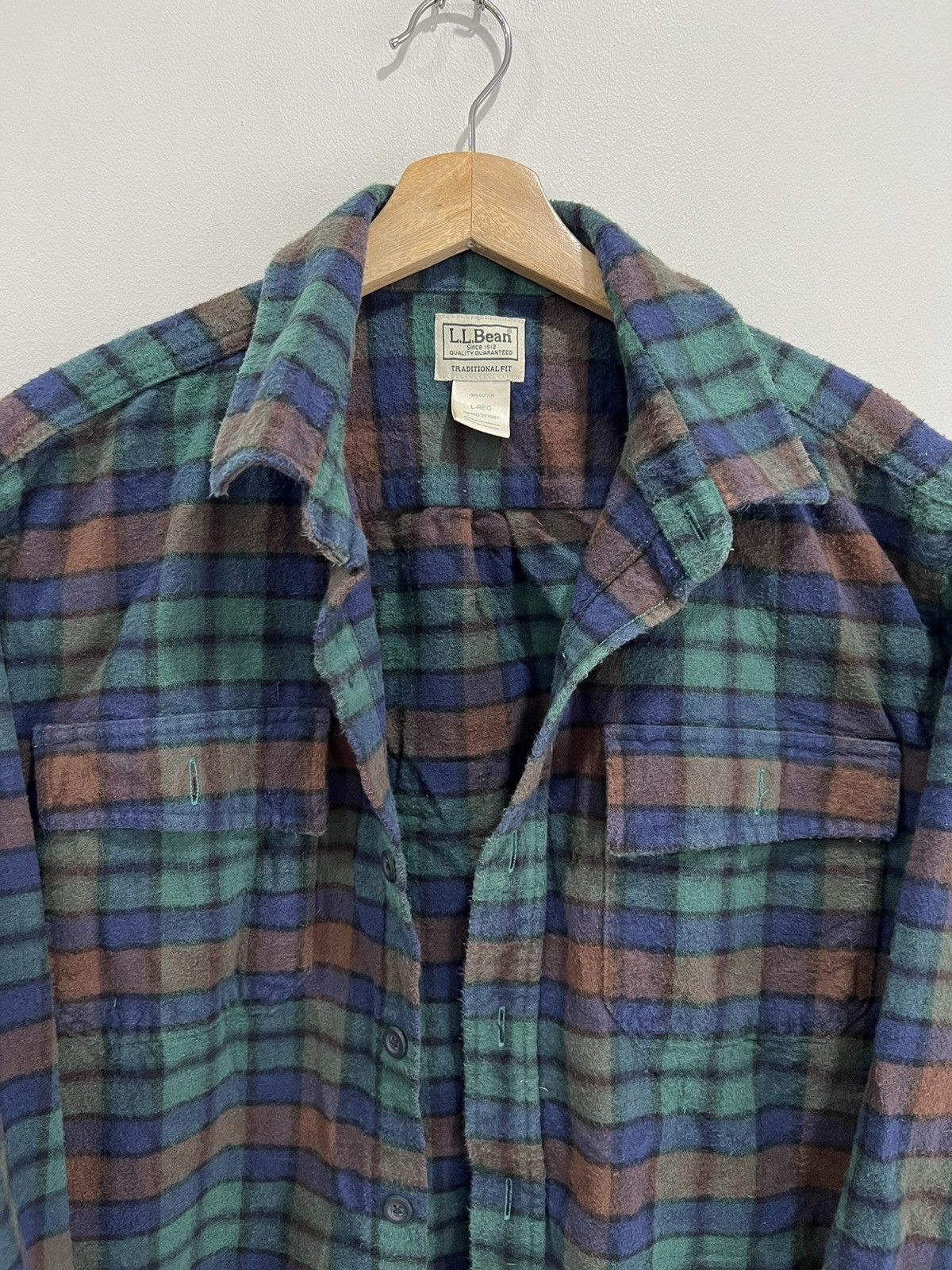 Vintage Vintage LL Bean Plaid Flannel Button Up Shirt green Size US L / EU 52-54 / 3 - 3 Thumbnail