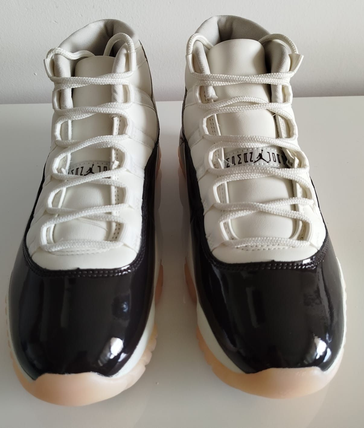 Jordan Brand Jordan 11 Retro Mid Neapolitan AR0715-101 Size US 7 / IT 37 - 7 Thumbnail