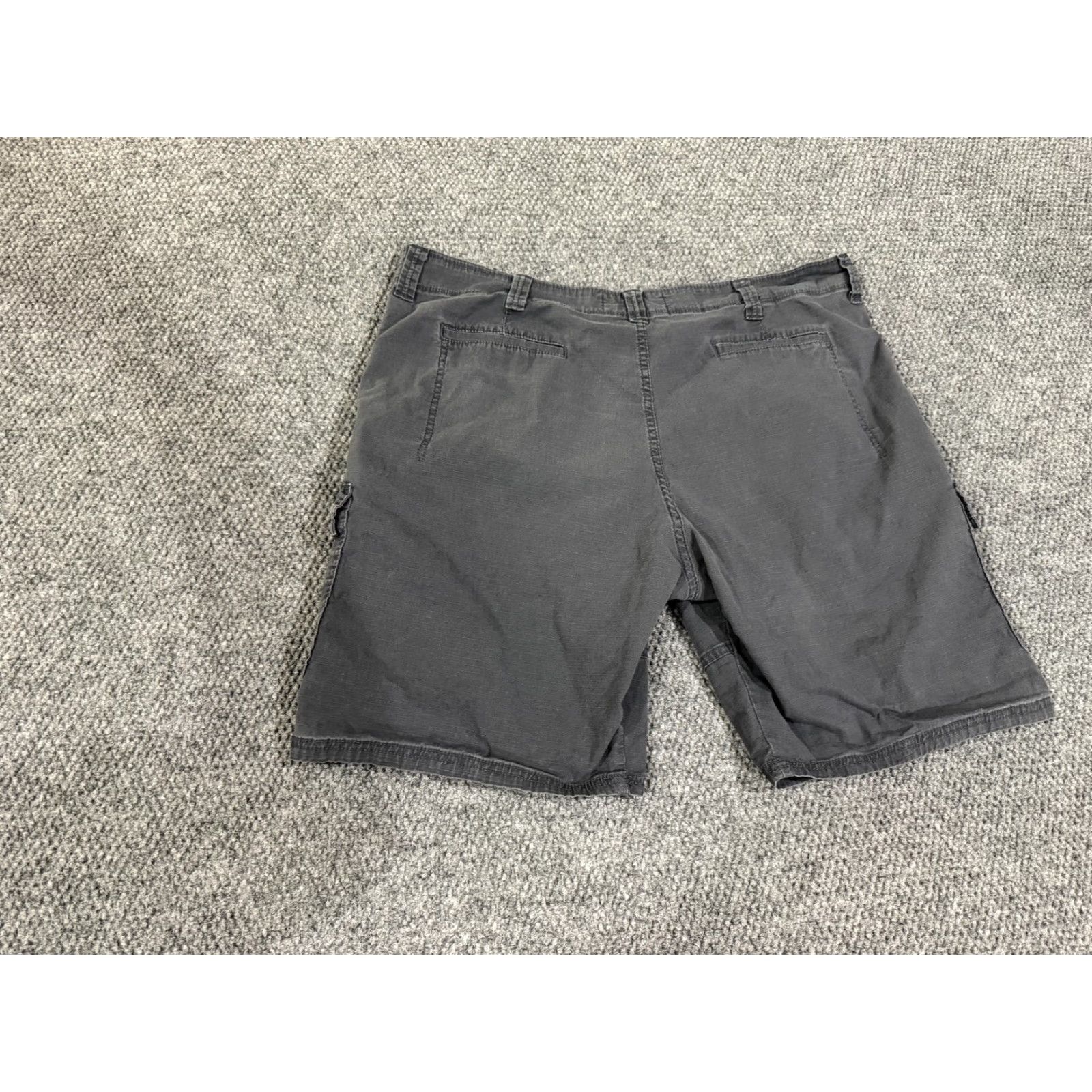 Wrangler Wrangler Authentics Cargo Shorts Mens 42 Gray Canvas Stretch Pockets Size US 42 / EU 58 - 6 Thumbnail